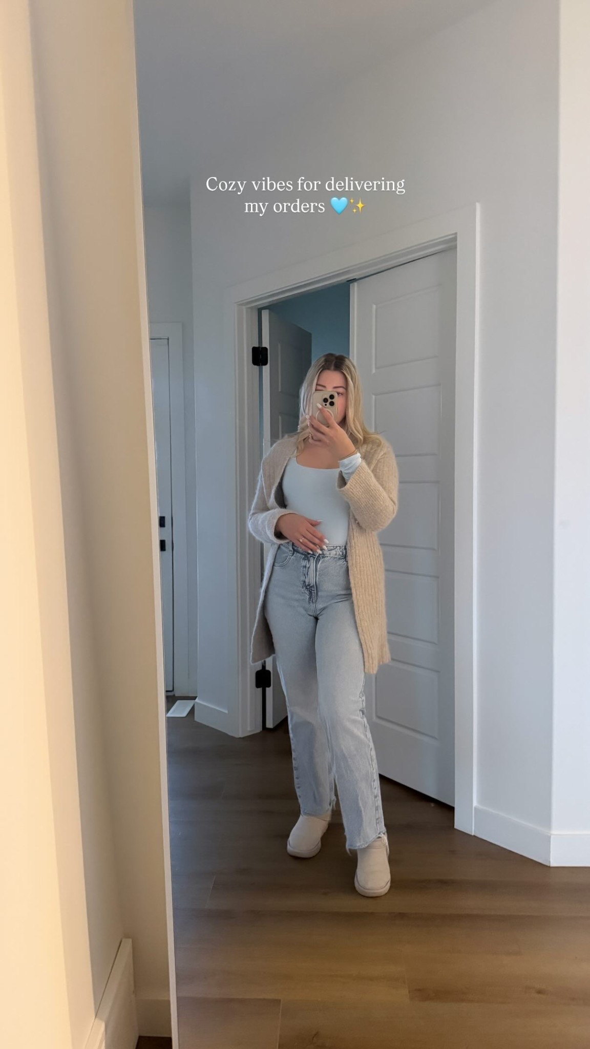 Cozy vibes for delivering my orders 🩵✨

#LTKcanada #LTKwinter #LTKjeans