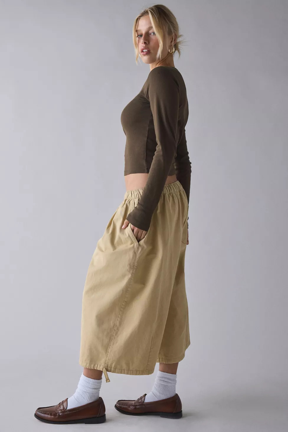 BDG Bobbi Cropped Baggy Pull-On Pant | Urban Outfitters (US and RoW)