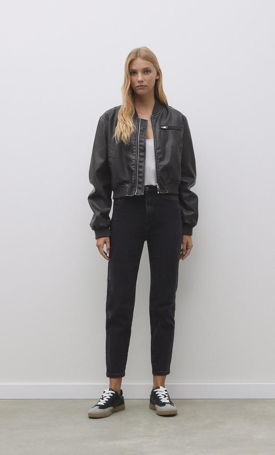 1465 Slim-fit mom jeans - Women's fashion | Stradivarius United Kingdom | Stradivarius (UK)