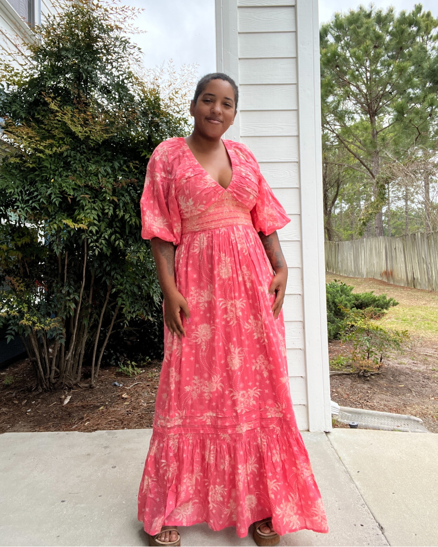 Wore this dress to a wedding last week and got so many compliments! I love how light and airy it is, and it has pockets!
I’m 5’2” and wearing a size small

#LTKSeasonal #LTKsalealert #LTKwedding