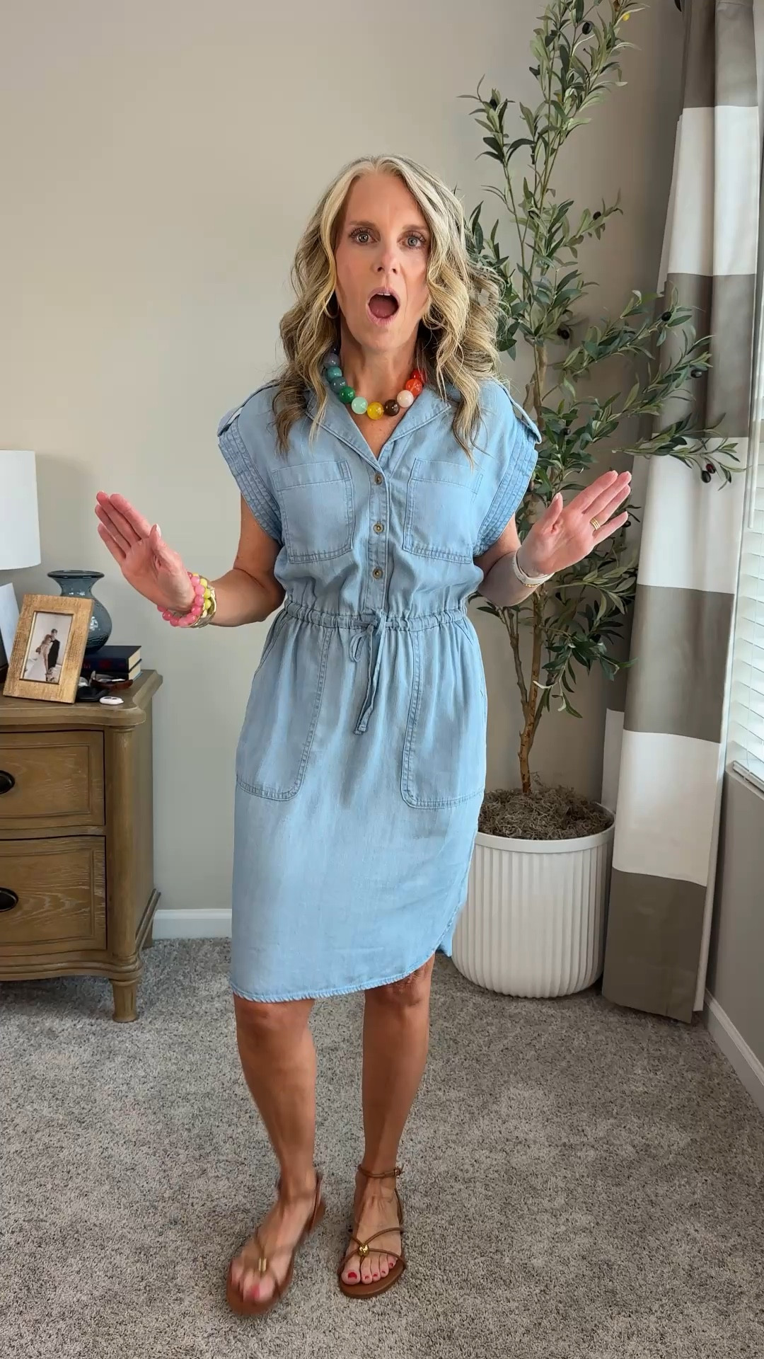The cutest little chambray dress. Nice and lightweight. Available in other colors. Wearing XS

#LTKootd #LTKgrwm #LTKOver40