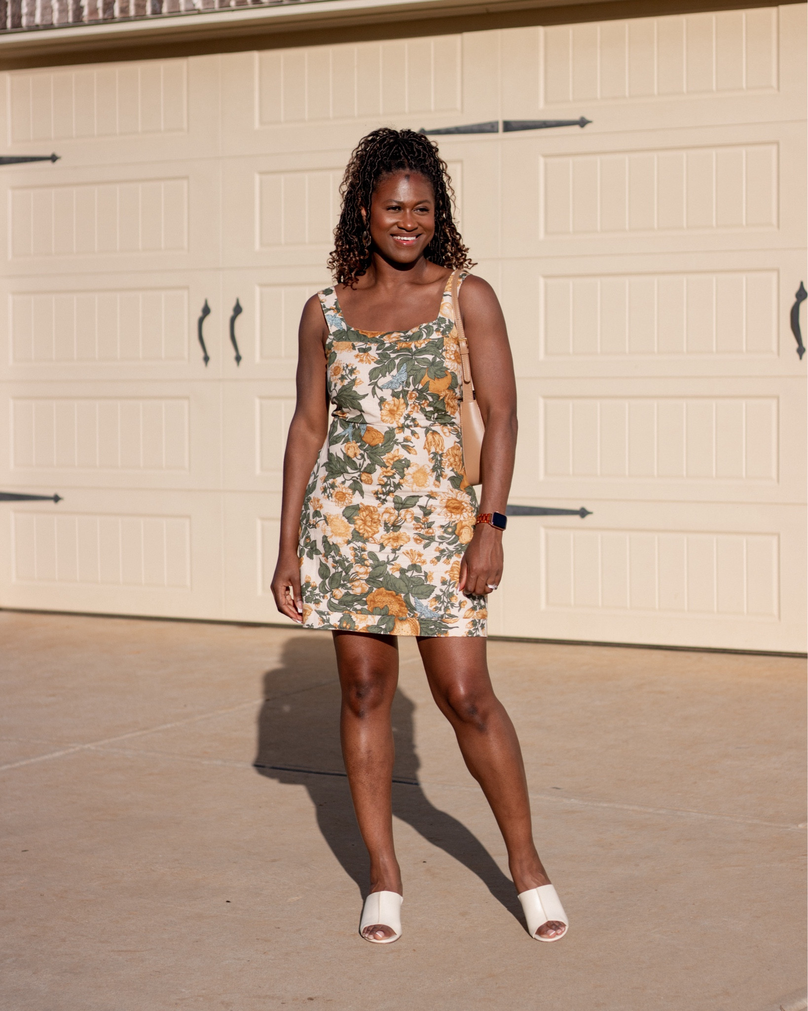 ✨Golden Hour✨

Y’all the Abercrombie & Fitch dresses really have me in a chokehold this summer. I loved this dress so much I had to get it in 2 prints! 🤭😍

This print is sold out but they still have some other fabulous ones, and they’re currently on sale! This dress is so versatile and perfect to wear to lunch, brunch, happy hour, wedding events, date night, and even long enough to wear to work in the office! 😍🙌🏾

Dress: Abercrombie & Fitch Linen-Blend Wide Strap Mini Dress
Shoes: JustFab Kailey Wedge Sandal 
Earrings: Ettika Textured Swirl Gold Drop Earrings
Bag: Amazon Classic Shoulder Bag

#LTKWorkwear #LTKSpringSale #LTKMidsize