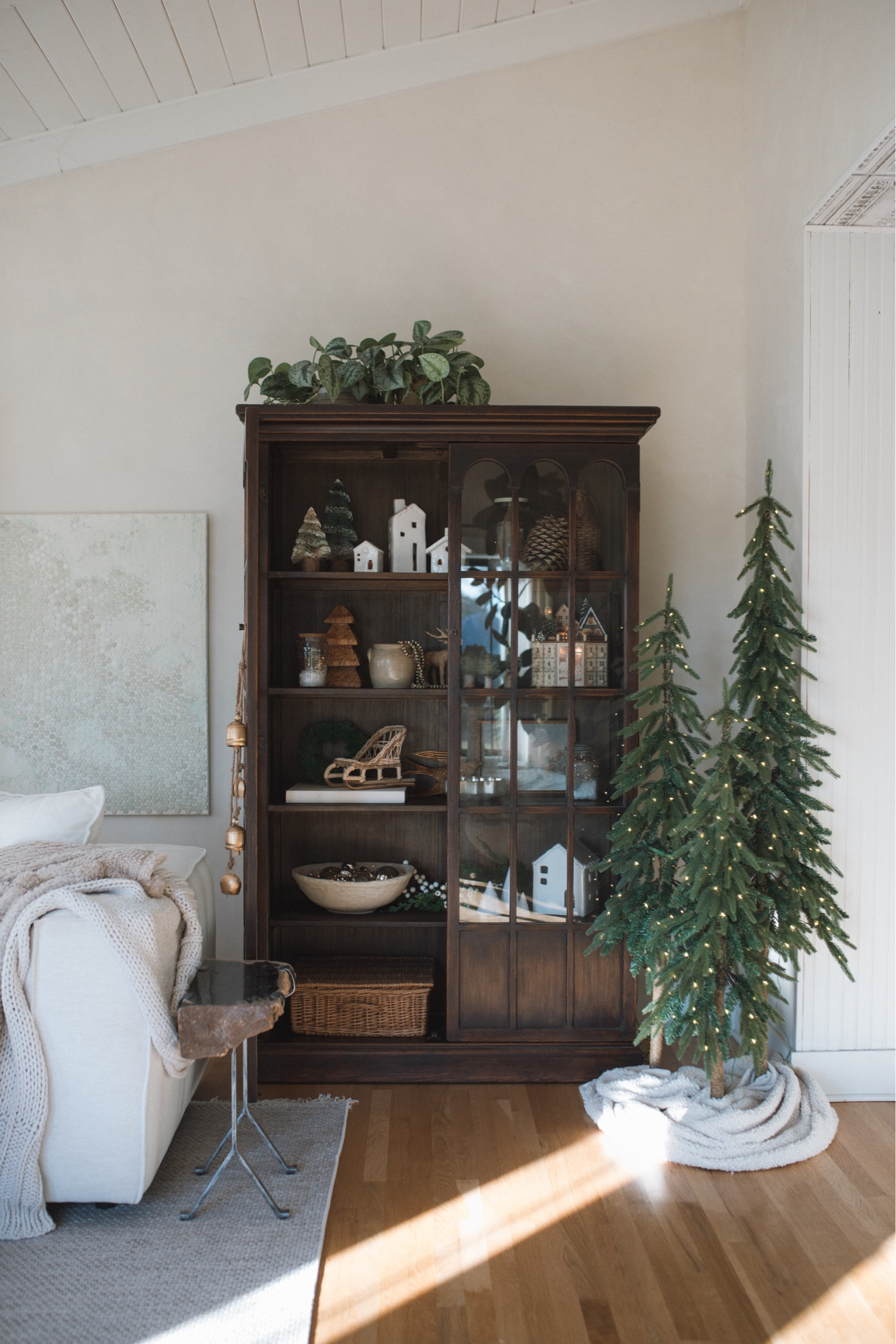 A sweet display of some of my favorite things 😌🎄❤️ most of the decor on the shelves is from previous years…I’m quite the Christmas decor collector 😆 

#LTKhome #LTKSeasonal #LTKHoliday