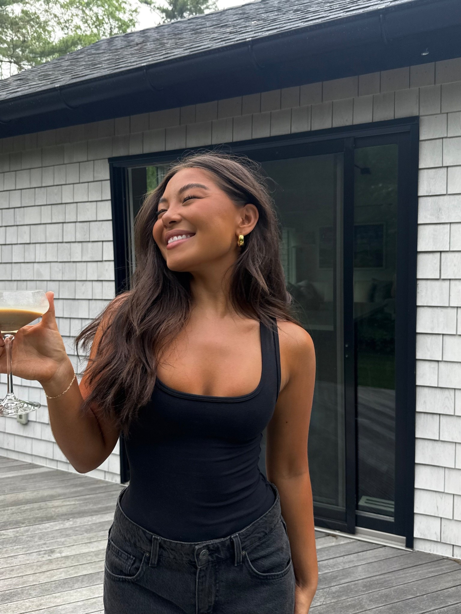 wearing xs on top— comes in multiple colors! i also have the skinny strap version that i linked x

wearing 26 in jeans (same black shade not avail)! 