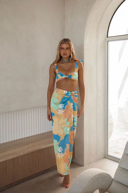 Loviana Midi Skirt - Remi Tropical | SABO SKIRT (Global)