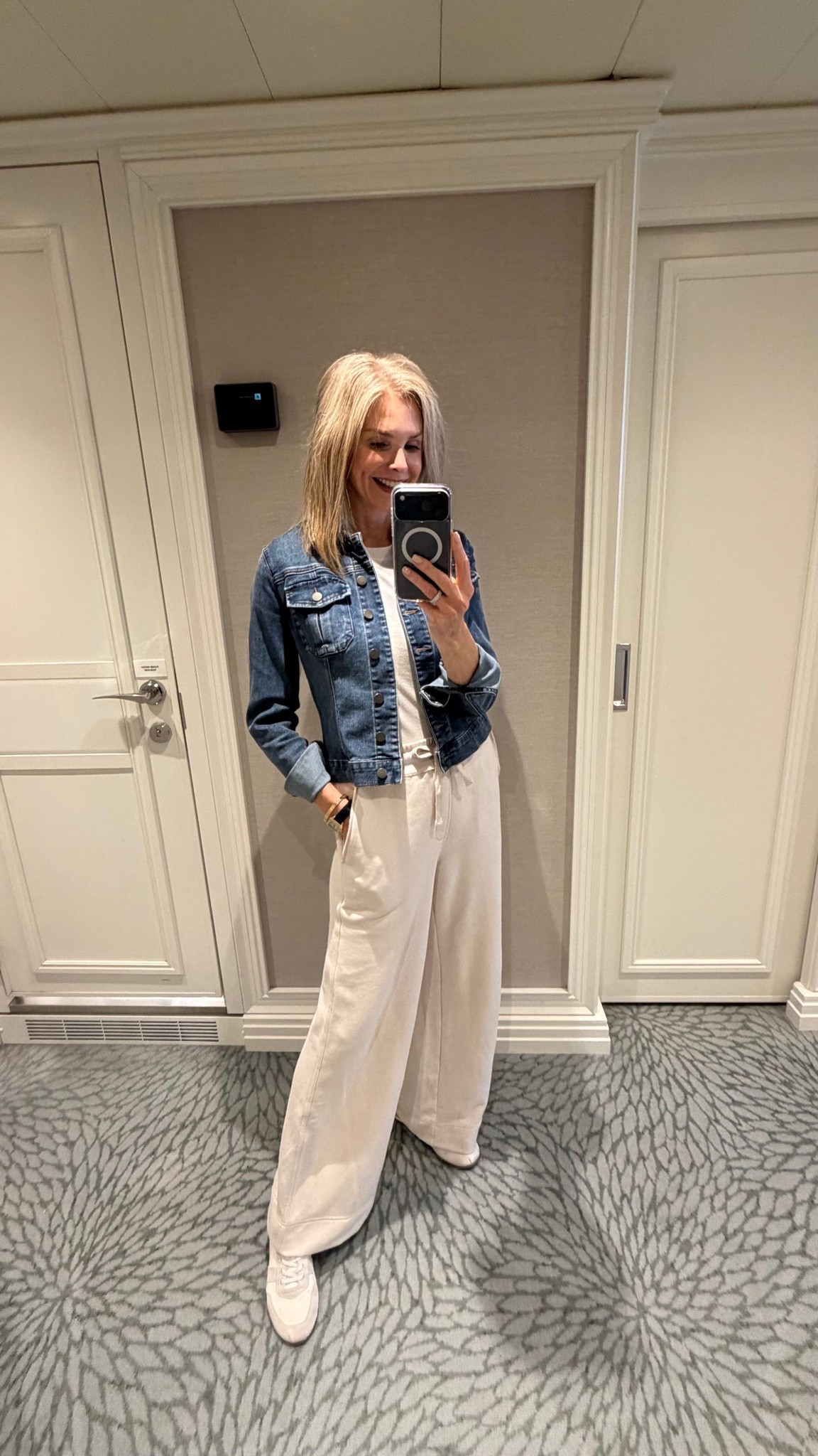 Easy everyday look for the weekend! Size S

#LTKootd #LTKOver40 #LTKSeasonal