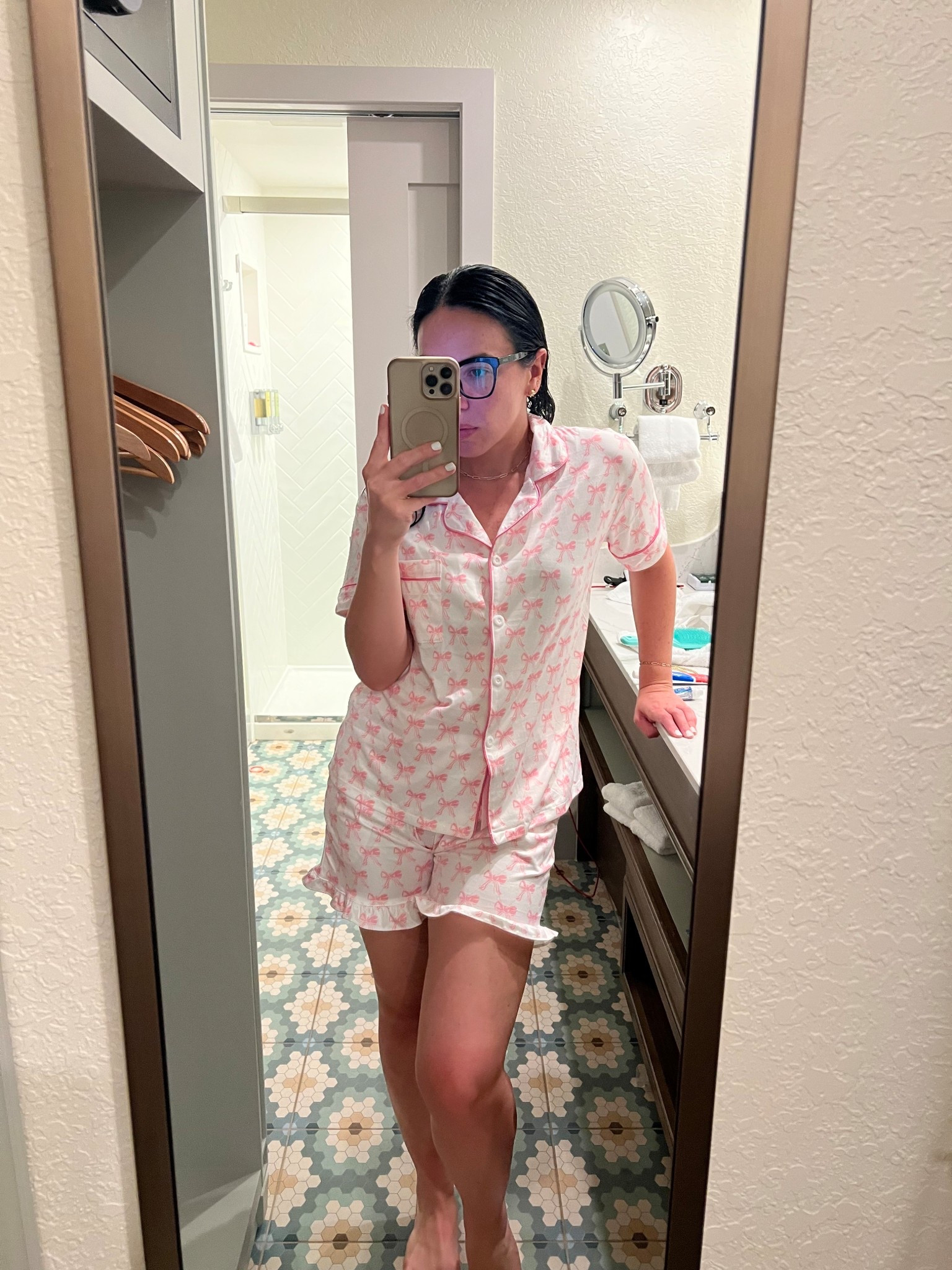 These pjs make me feel like a disney princess ❤️❤️