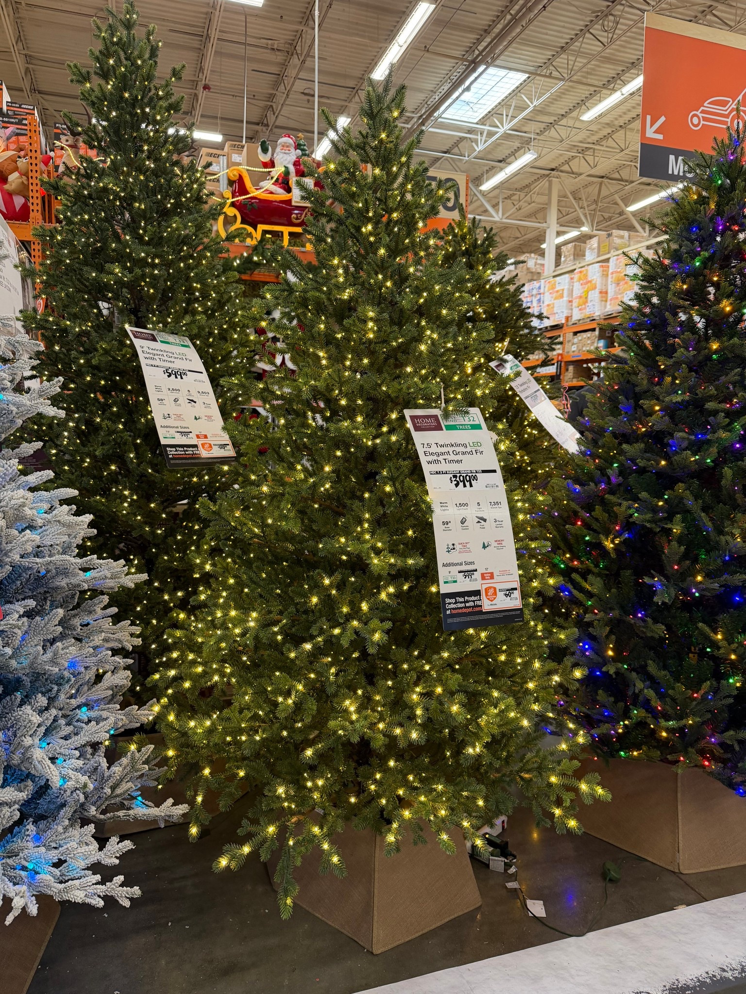 New Christmas tree alert!!! In LOVE with the viral Christmas tree from Home Depot. We got the 7.5ft



#LTKHome #LTKSeasonal #LTKHoliday