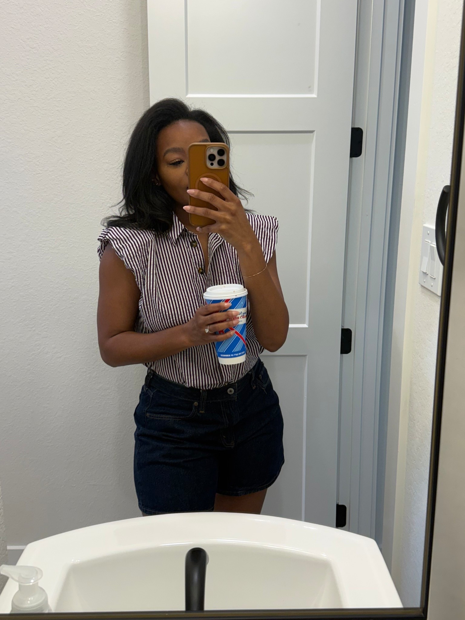 WFH outfit 🤎

#LTKmomlife #LTKspring #LTKgrwm