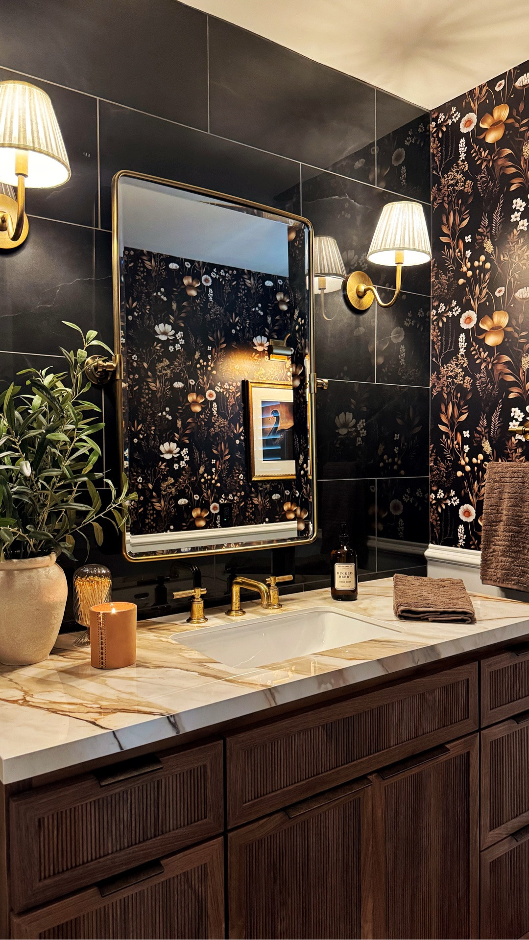 A little video tour of our updated powder bath

#LTKHome