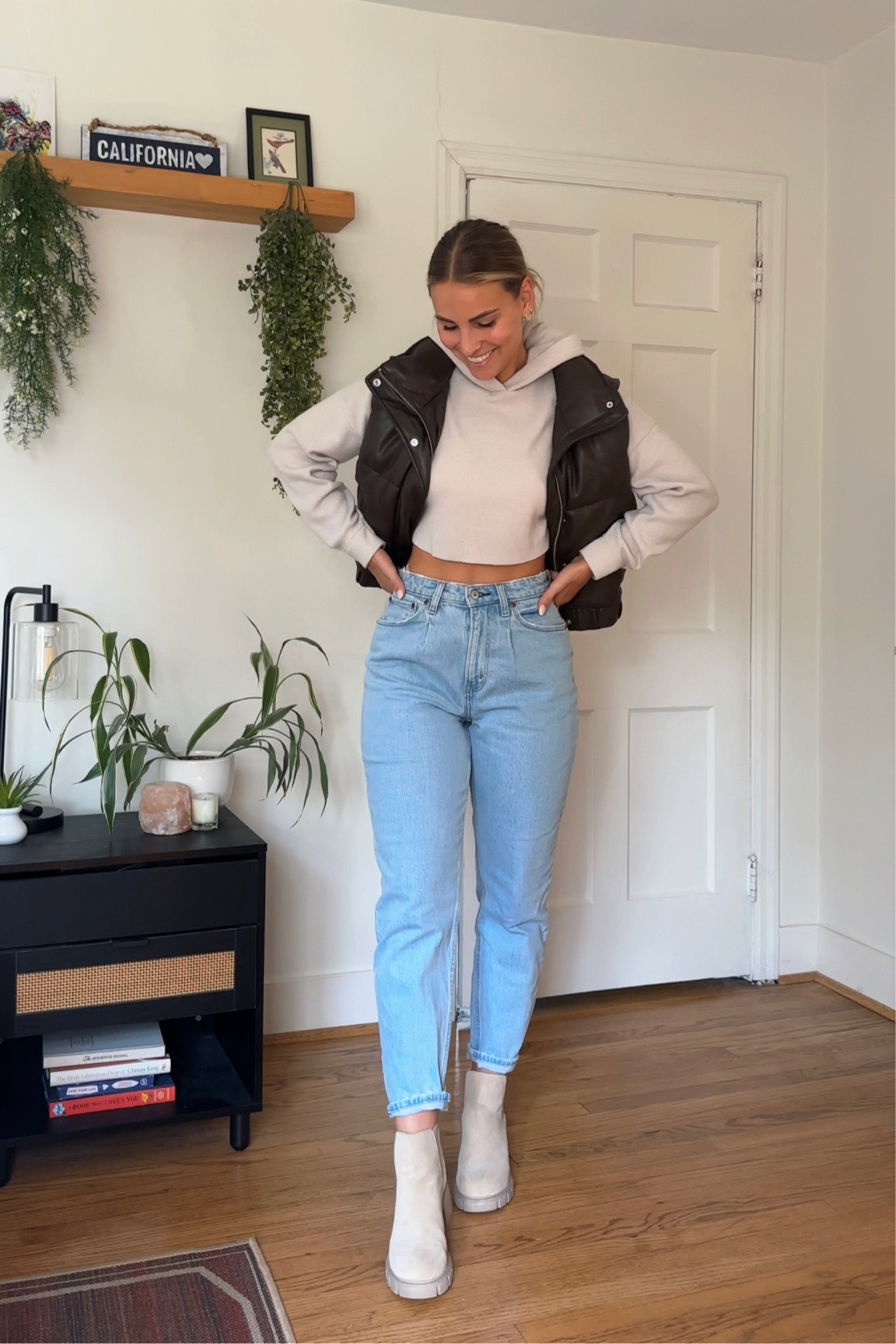 The perfect fall vest paired with my favorite jeans of all time!! 20% off almost everything Abercrombie with code: AFLTK today-24th! 

#LTKstyletip #LTKSeasonal #LTKsalealert