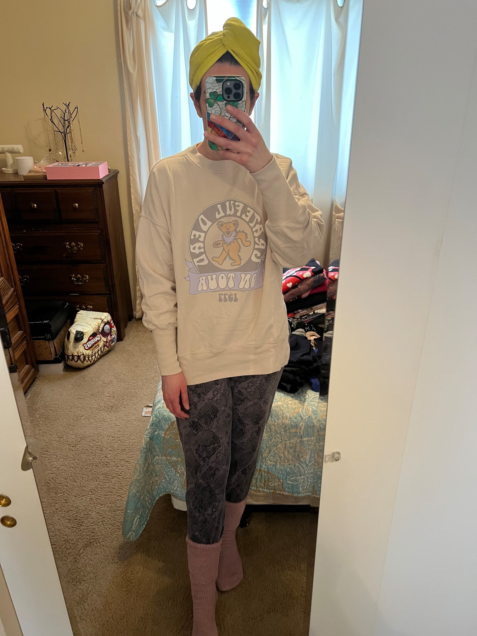 Grateful Dead sweatshirt (small). Leopard sweatpants (small). #sweatshirt #gratefuldeadsweatshirt #leopardsweatpants #sweatpants #joggers #loungewear #fuzzysocks @abercrombie @victoriassecret 

#LTKfindsunder100 #LTKSeasonal