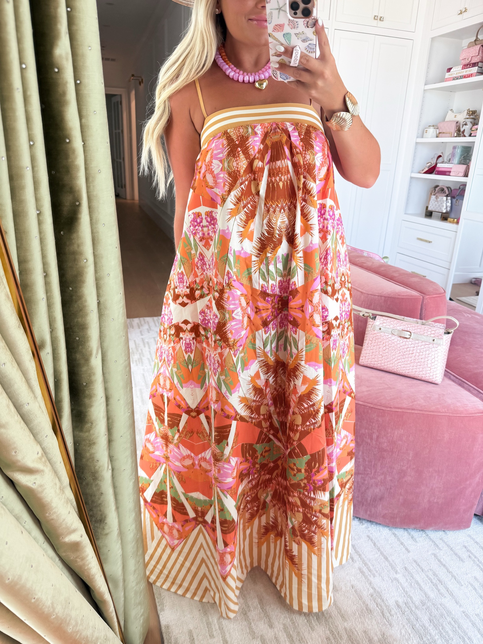 Dress is Mimi Seabrook

#LTKootd #LTKTravel