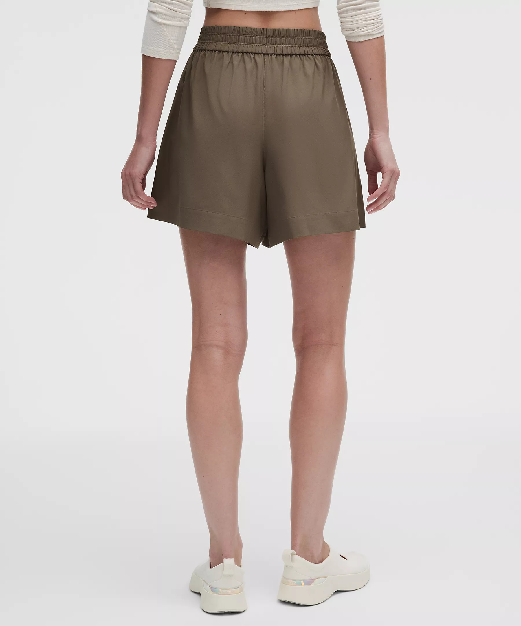Breezily Mid-Rise Short 6" | lululemon (CA)