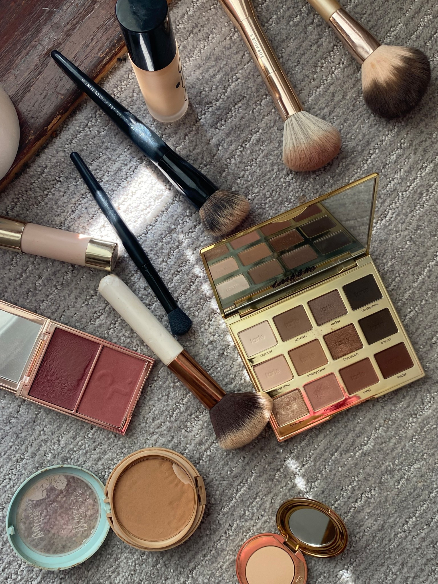 My current makeup favorites!
Foundation - Saie beauty
Concealer - tower28
Powder - Charlotte tilbury
Blush - Patrick ta
Bronzer stick - rare beauty 
Bronzer - physicians formula
Eyeshadow - tarte

#LTKFindsUnder100 #LTKBeauty #LTKFindsUnder50