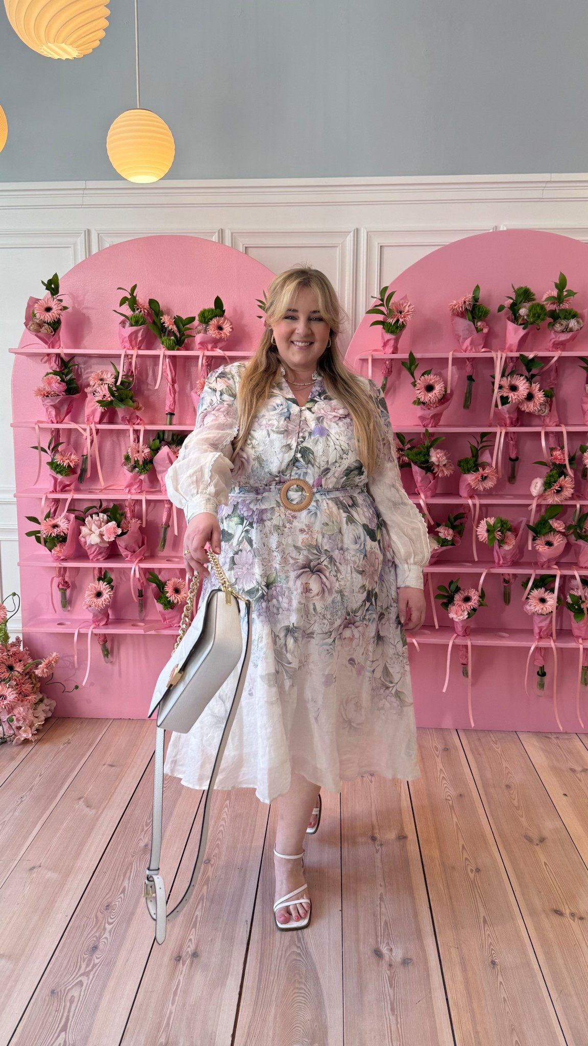 Frühlingskleid 🌸 oder Bridgerton?! 

#plussizefashion #kleider #frühling #bridgerton #blumen

#LTKplussize #LTKkleider #LTKspring