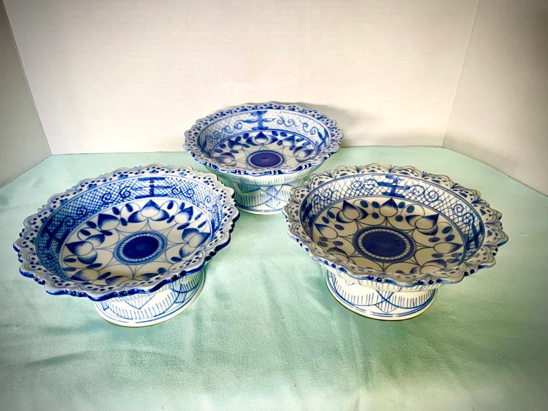 Blue and White Porcelain Fluted Pedestal Dish Vintage From Thailand Set-of 3 - Etsy | Etsy (US)