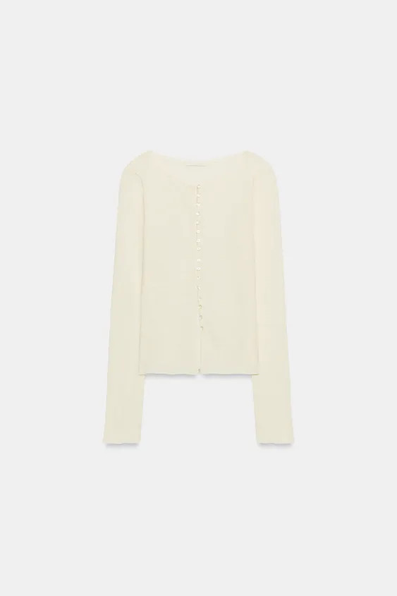 Model height: 179 cmSLIM FIT - ROUND NECK - REGULAR LENGTH - LONG SLEEVET-shirt crafted from cott... | Zara UK