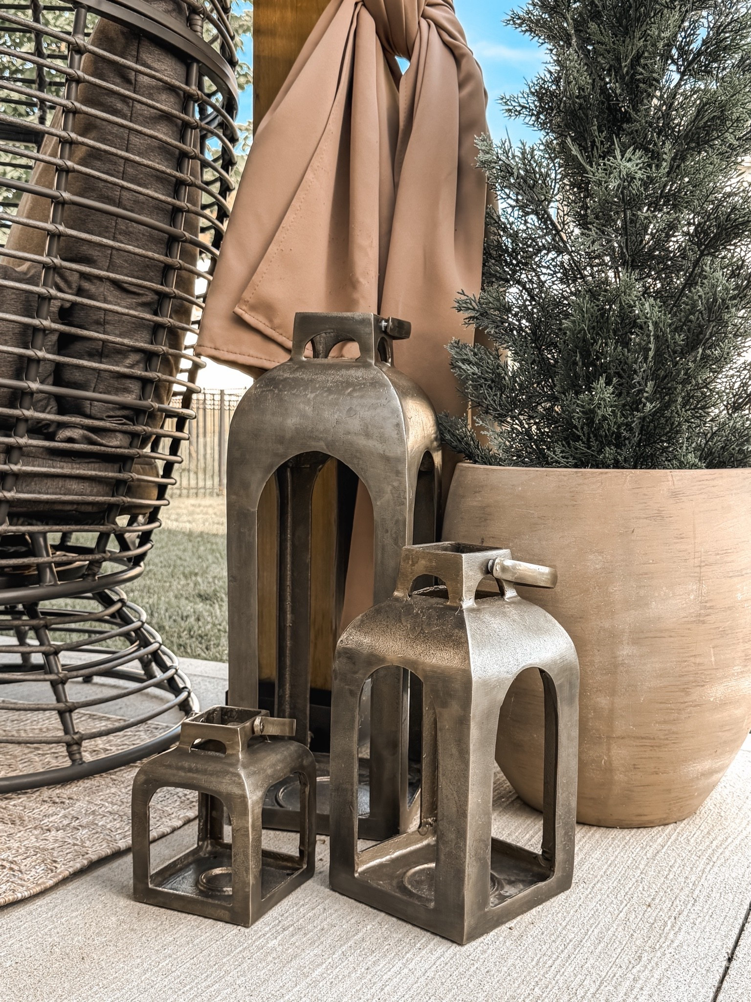 My patio lanterns are ON SALE — 40% off!!

Outdoor decor, patio styling, porch styling, summer styling, Target finds

#LTKHome #LTKSaleAlert #LTKSeasonal