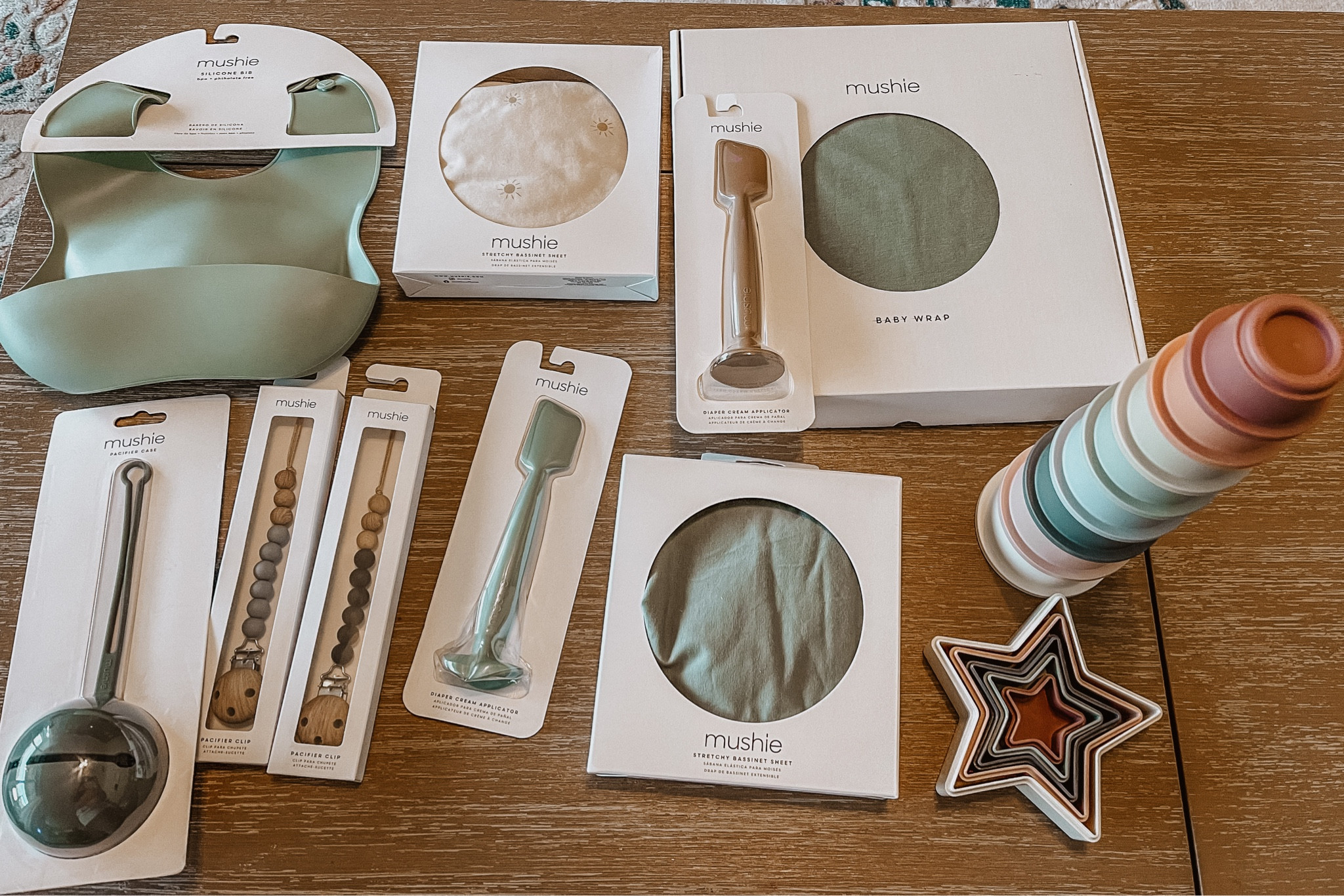 A mini Mushie haul! I love every single product they have to offer! The crib sheets are so soft! 
#mushie #mushiebabyproducts #babyhaul #babymusthaves #cribsheets #babybib #babytoys #pacifierholder #mushiefinds 

#LTKunder50 #LTKFind #LTKkids