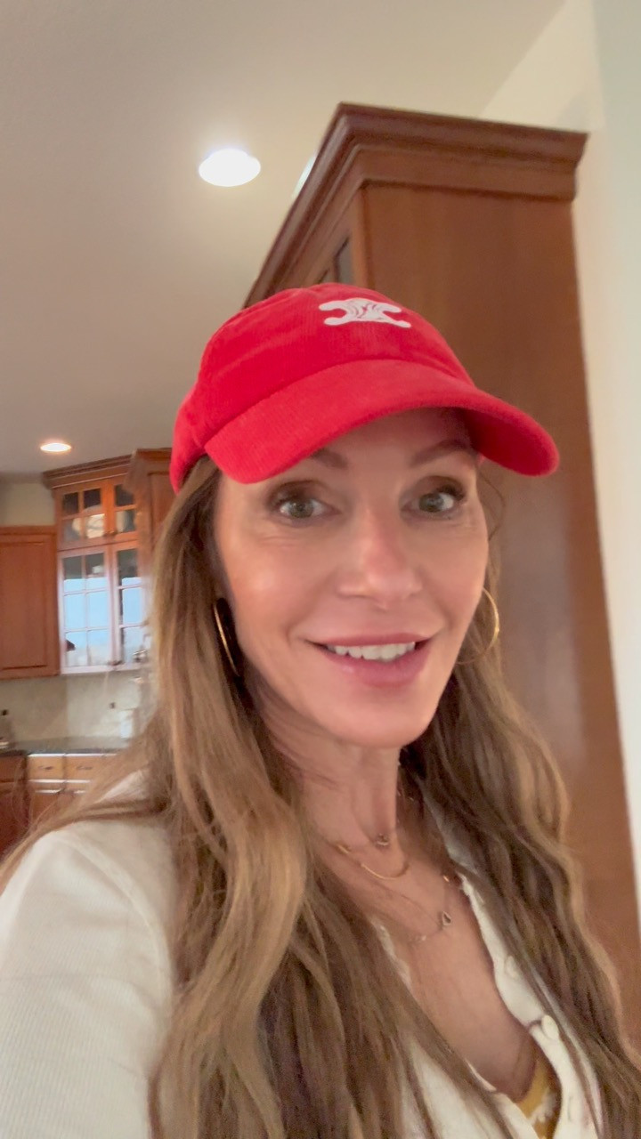 New spring furniture Im loving! Refreshing my office space and living room with of course a PINK CHAIR and these adorable barstools ✨💗




spring refresh, office furniture, wayfair finds, girly room, room refresh, room decor 

 #LTKOver40 #LTKHome