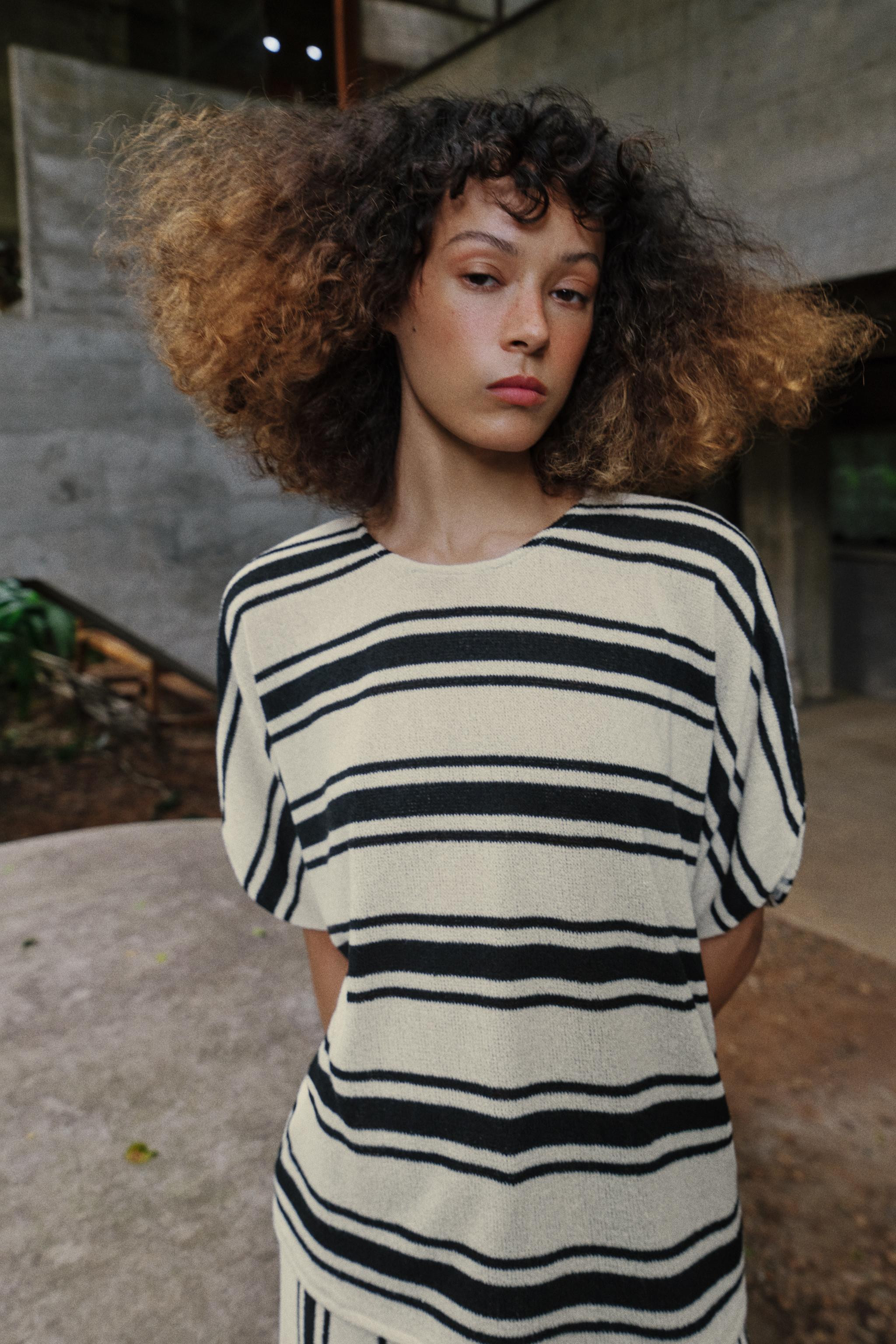 RUSTIC CAPE SLEEVE TOP | Zara UK