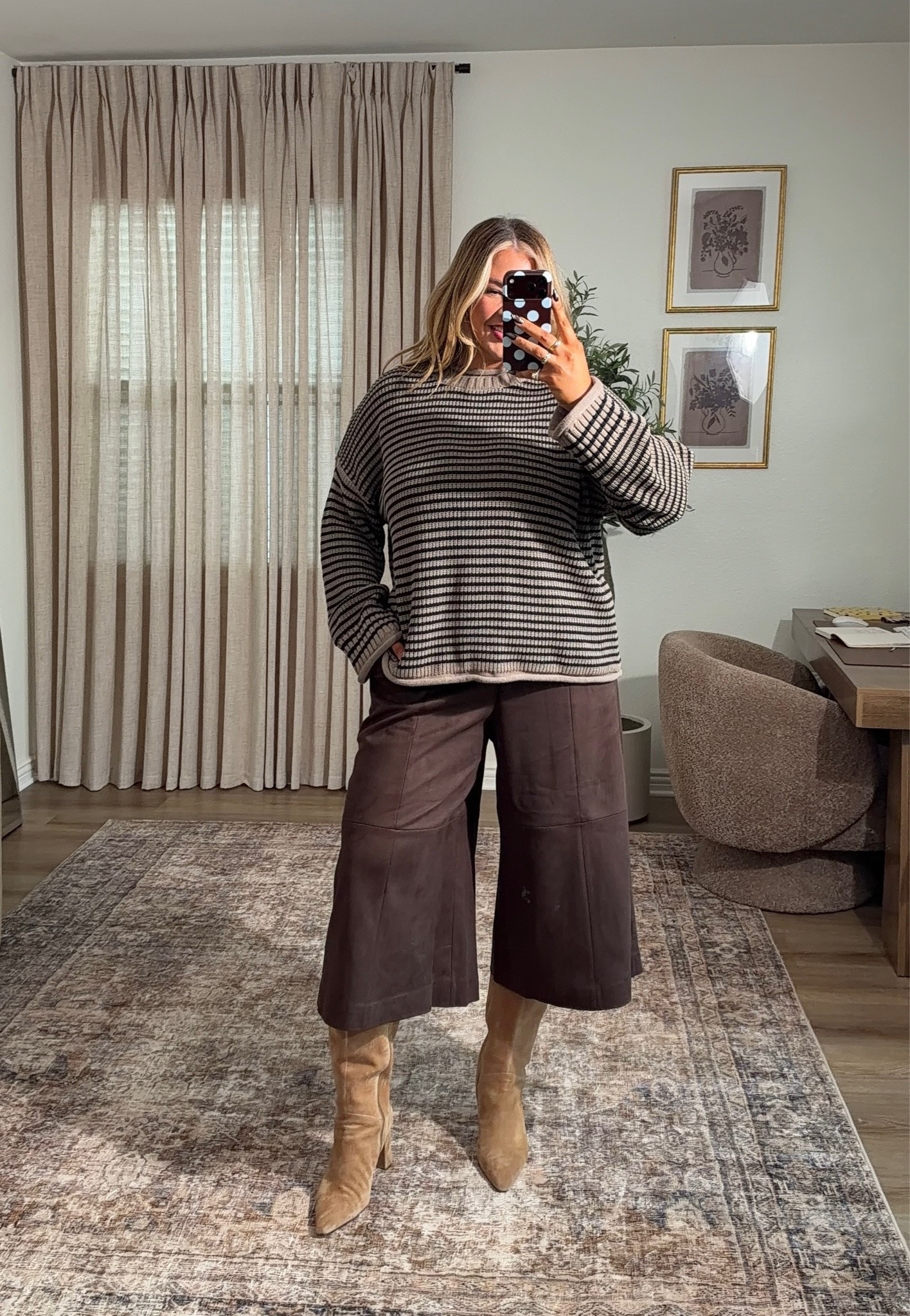 fall outfit inspo 🤎 wearing an xl in this sweater and a 33 long in these pants