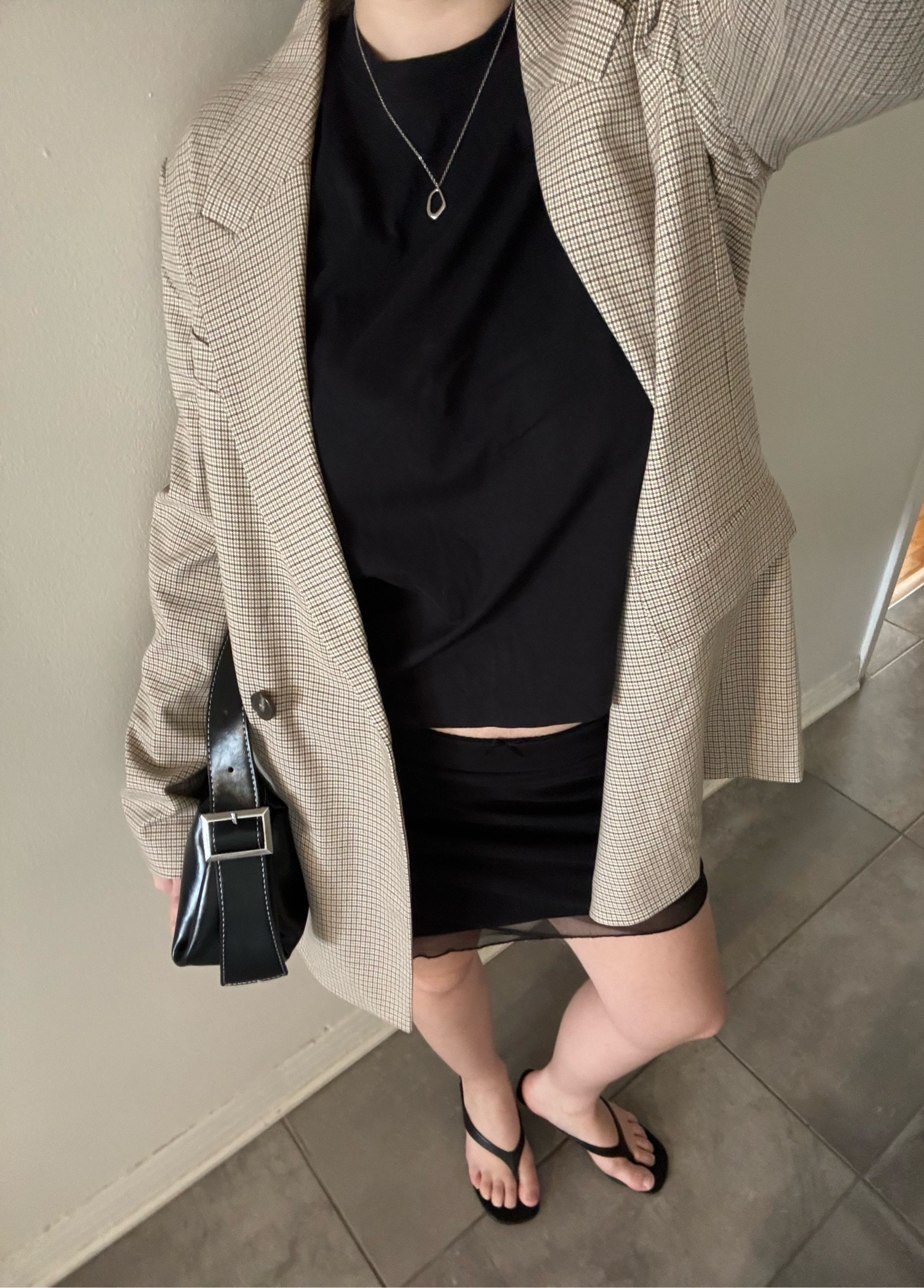 T-shirt: S from Aritzia (similars linked)
Skirt: Onesized from Brandy Melville (similar linked)
Blazer: S (similar linked)
Heels: 6.5

#LTKautumn #FashionMonth #LTKcanada