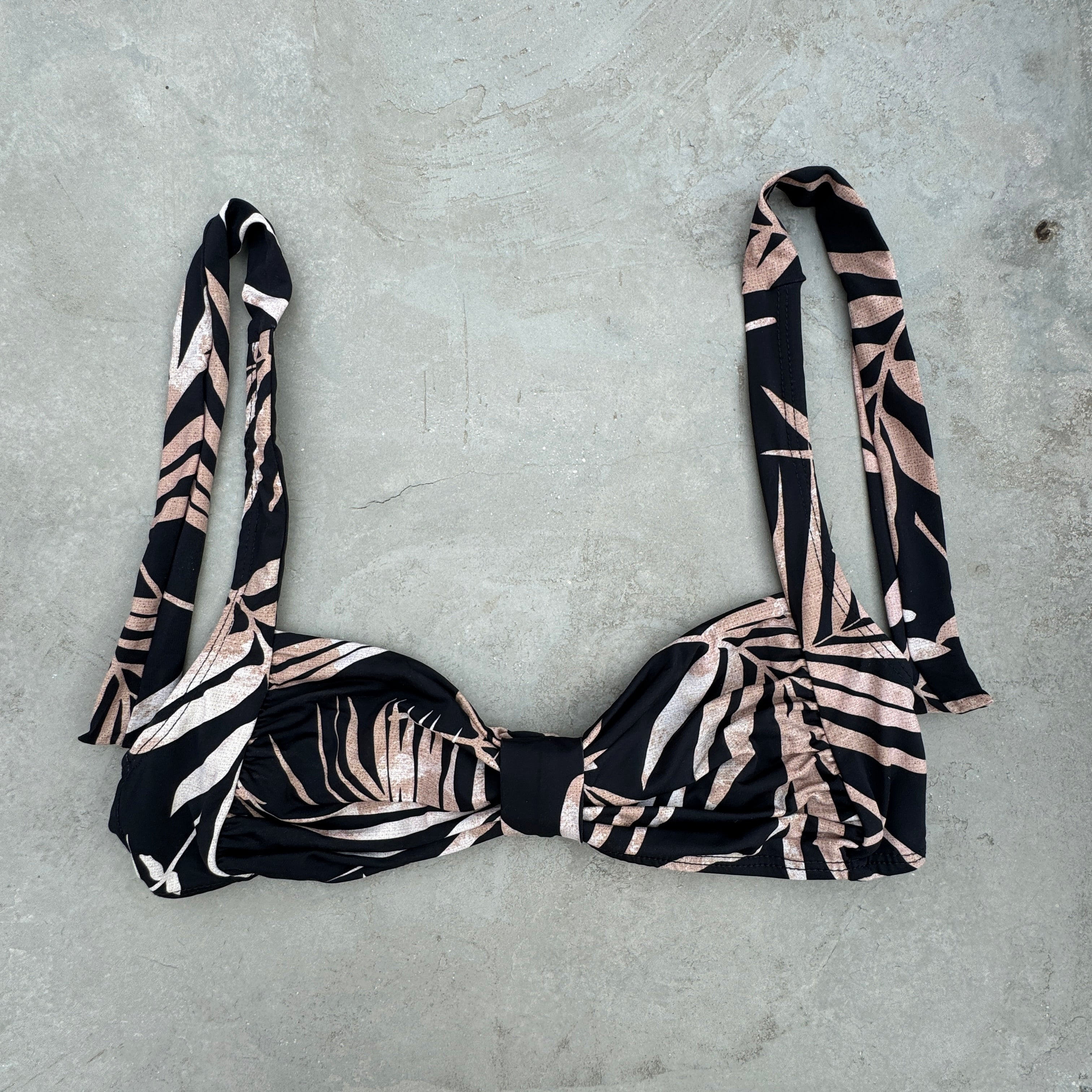 Bleached Leaves Black Leda Bikini Top | MyBrazilianShop