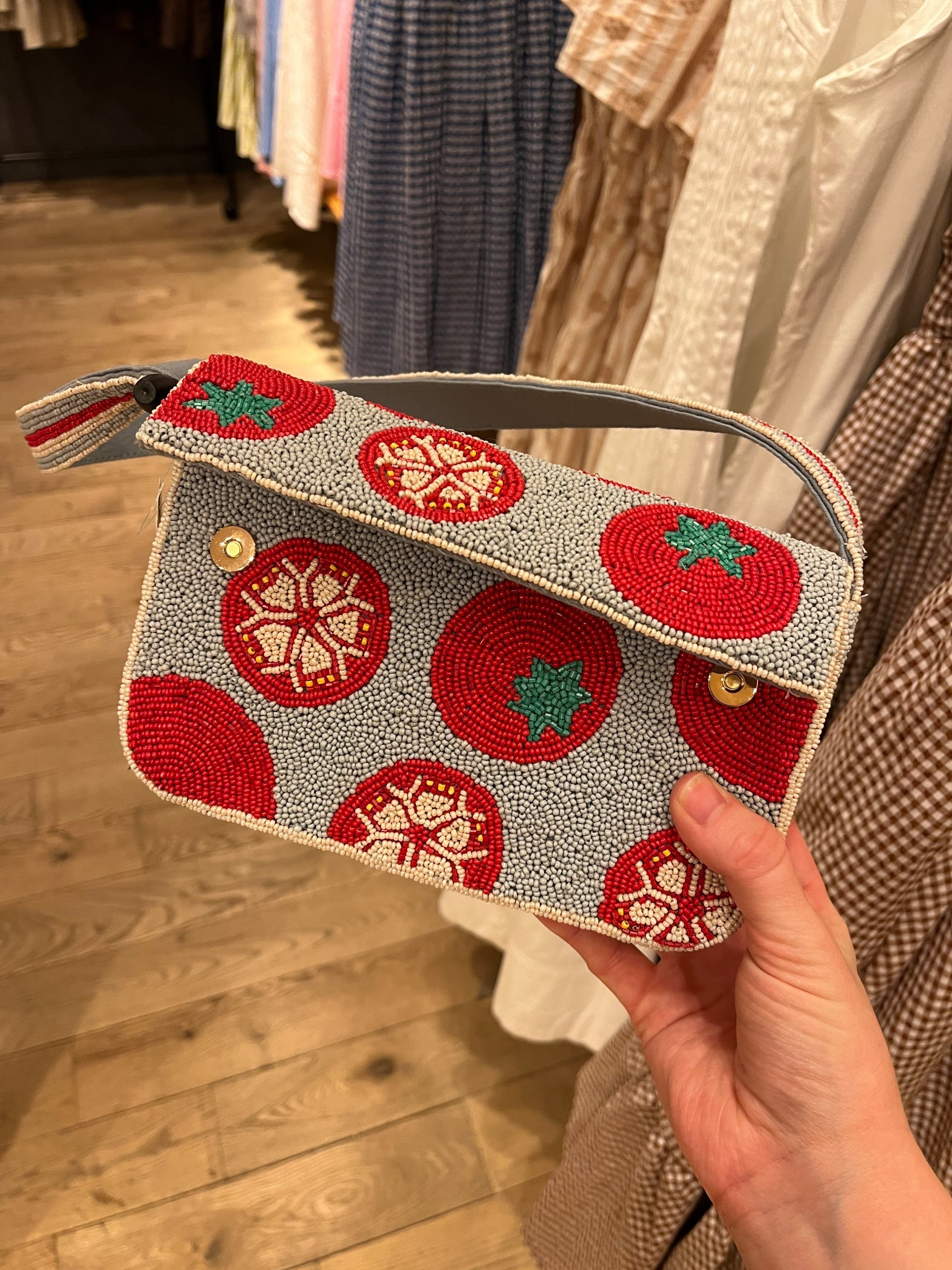 spotted a tomato girl summer moment in the wild 👀🍅



#LTKSeasonal #LTKStyleTip #LTKSummerEdit