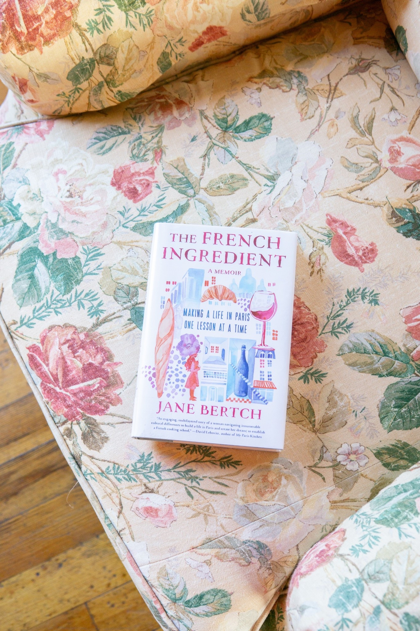 Summer reading at the Chebeague Island Inn! 🌸

Coming soon on the blog, I share everything I read in August. It’s a short list, but includes two amazing biographies. 🩵