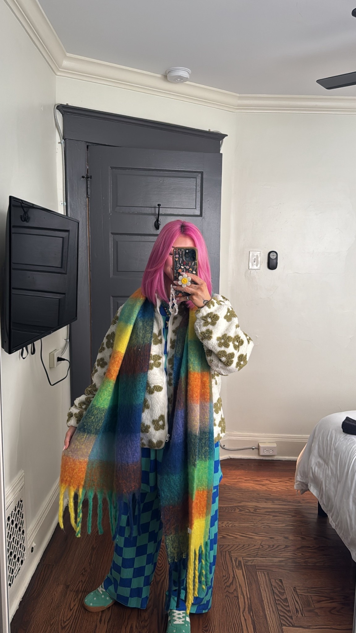 cincy day one; it’s cooooold here so I’m laying up 
Checkered set is Meg’s collab with DressedinLala :)