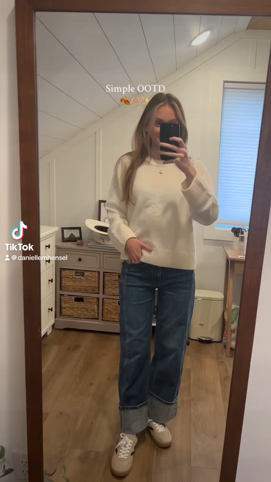 Simple OOTD


#LTKU #LTKSeasonal #LTKHoliday