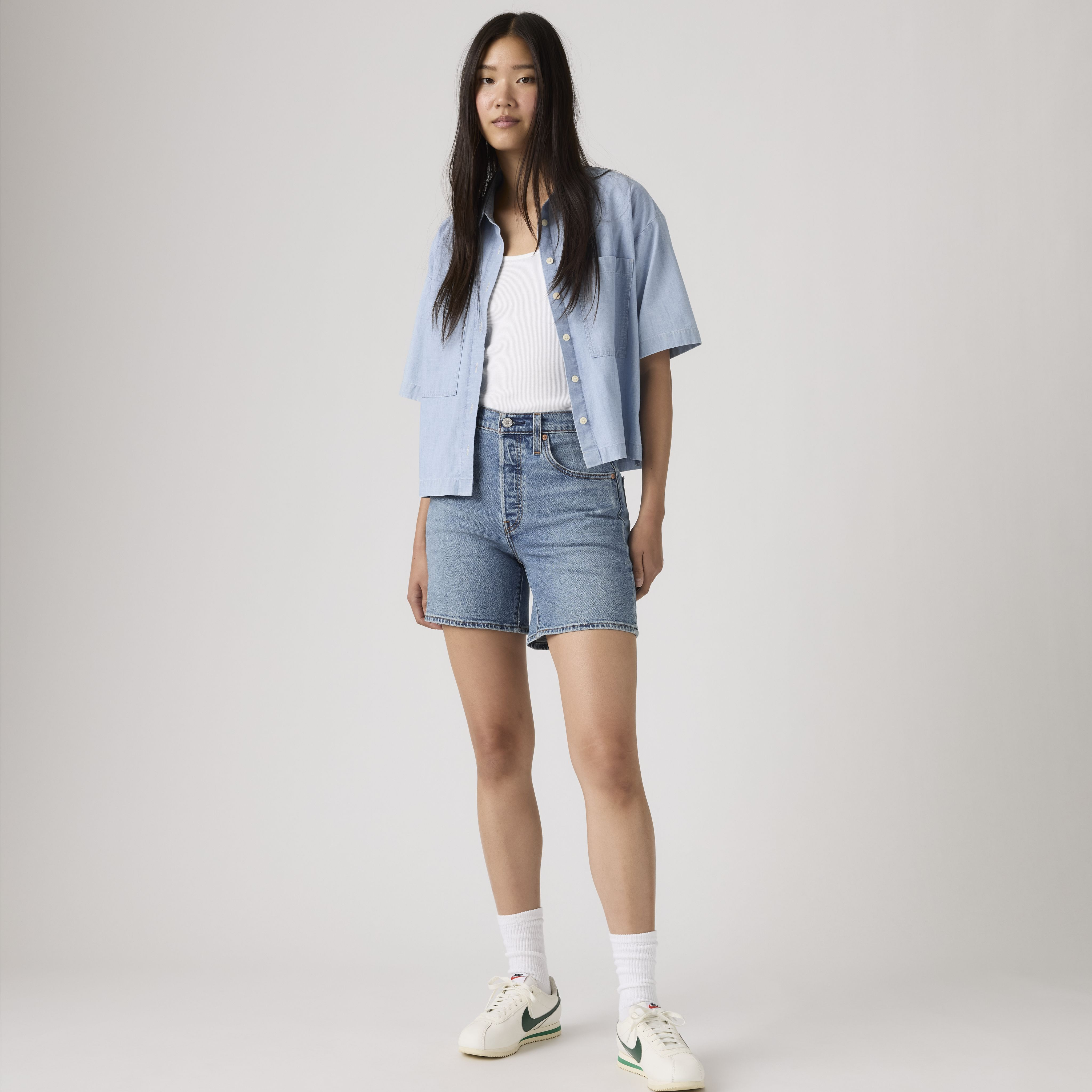 Levi's 501 Mid Thigh Lightweight Shorts - Women's - 30 - Medium Wash / Pen Ring Lightweight | Levi's UK