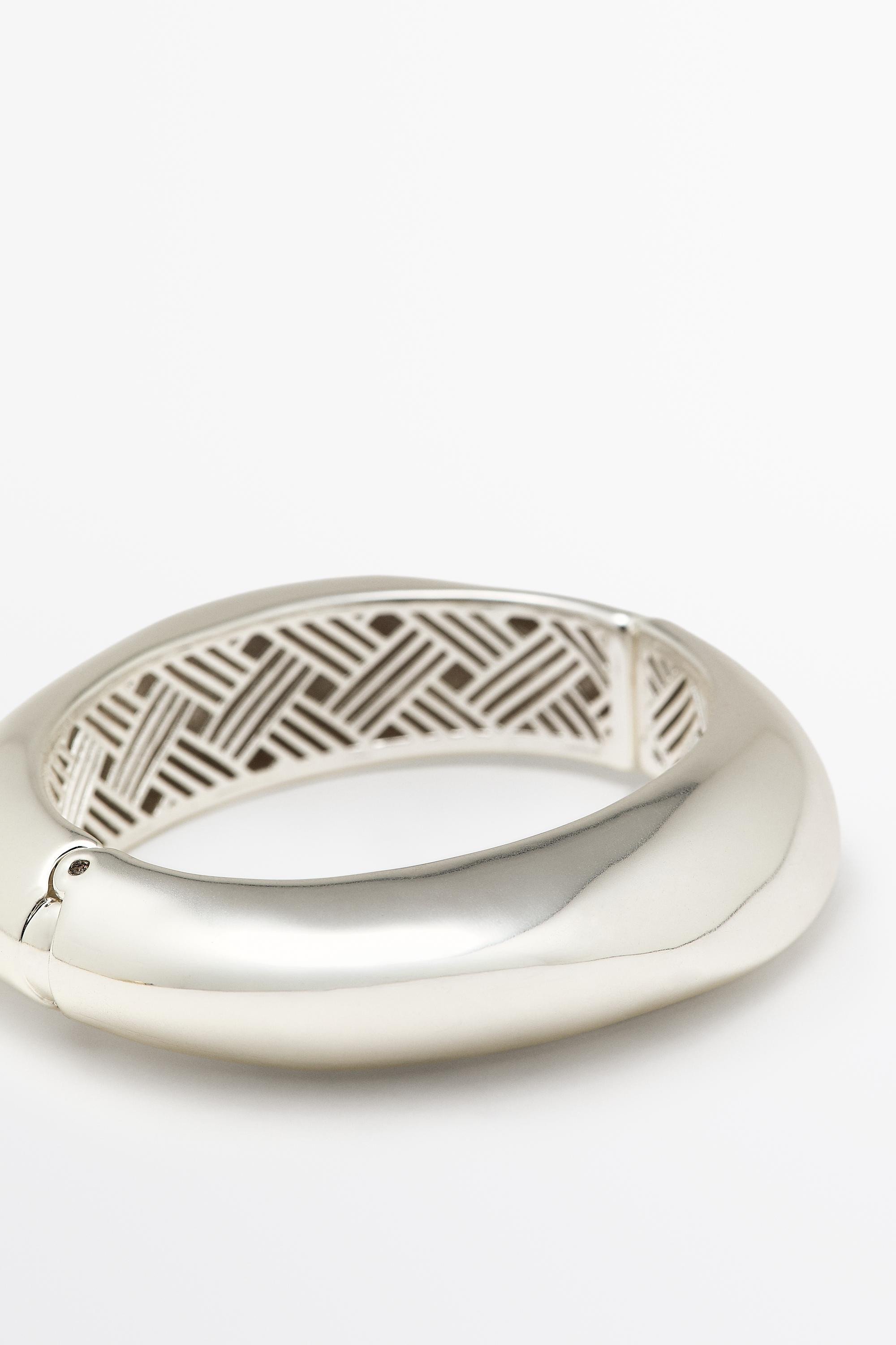 Smooth hinged bracelet | Massimo Dutti US