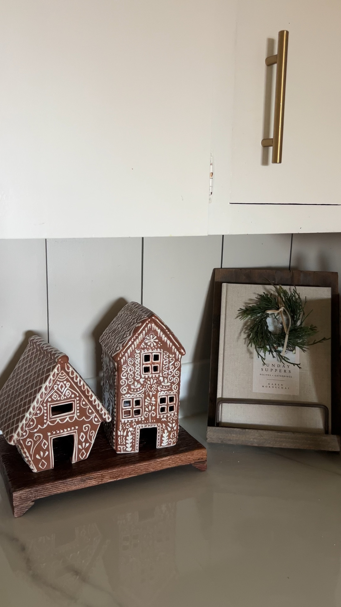 Cutest gingerbread houses are on sale!

#LTKHome #LTKSaleAlert #LTKHoliday