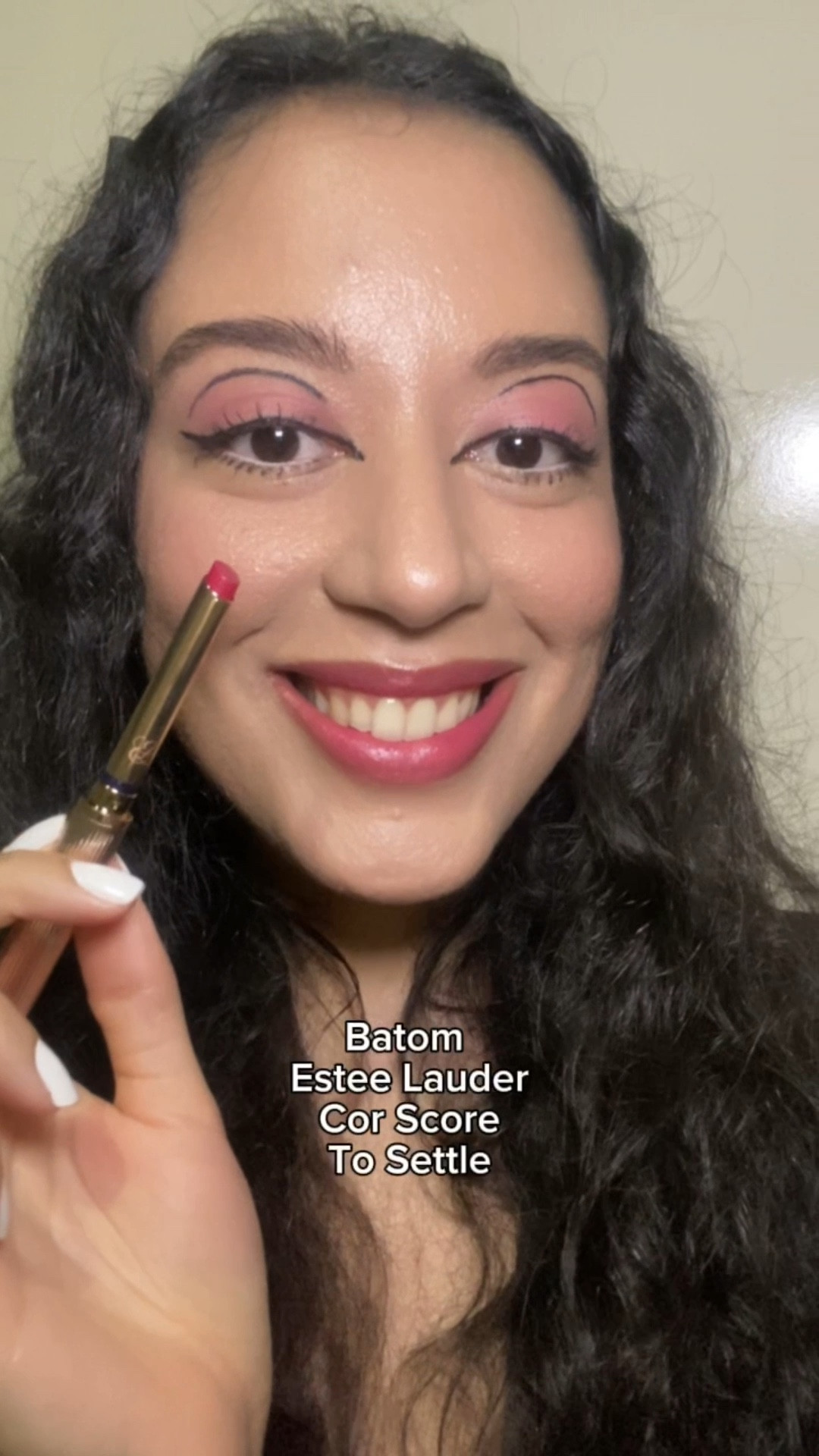 60s Makeup 🖤🤍 gente esse batom é balm + Tint. Mesmo depois de retirar a make com Cleansing Oil ele ainda ficou nos lábios 😱 no vídeo tem vários produtos dessa make! Lápis de sobrancelha Benefit, Blush Nudestix…

#LTKbeleza #LTKbrasil