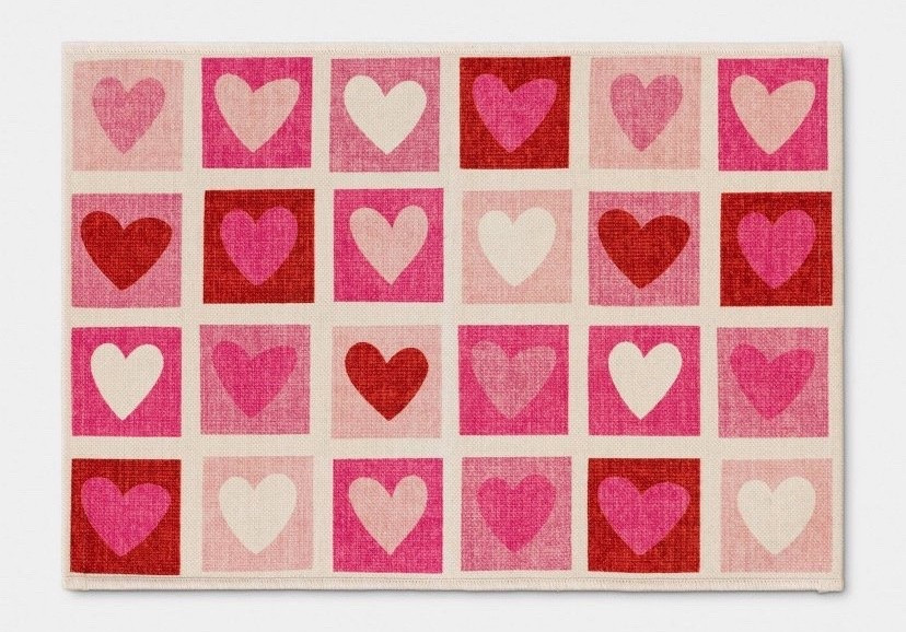 Valentine’s Day decor - $13, sweet print to show some love for the holiday 


#rug #heartrug #valentinesday #accentrug #under15 #target #budgetfriendly 



#LTKFindsUnder50 #LTKHome
