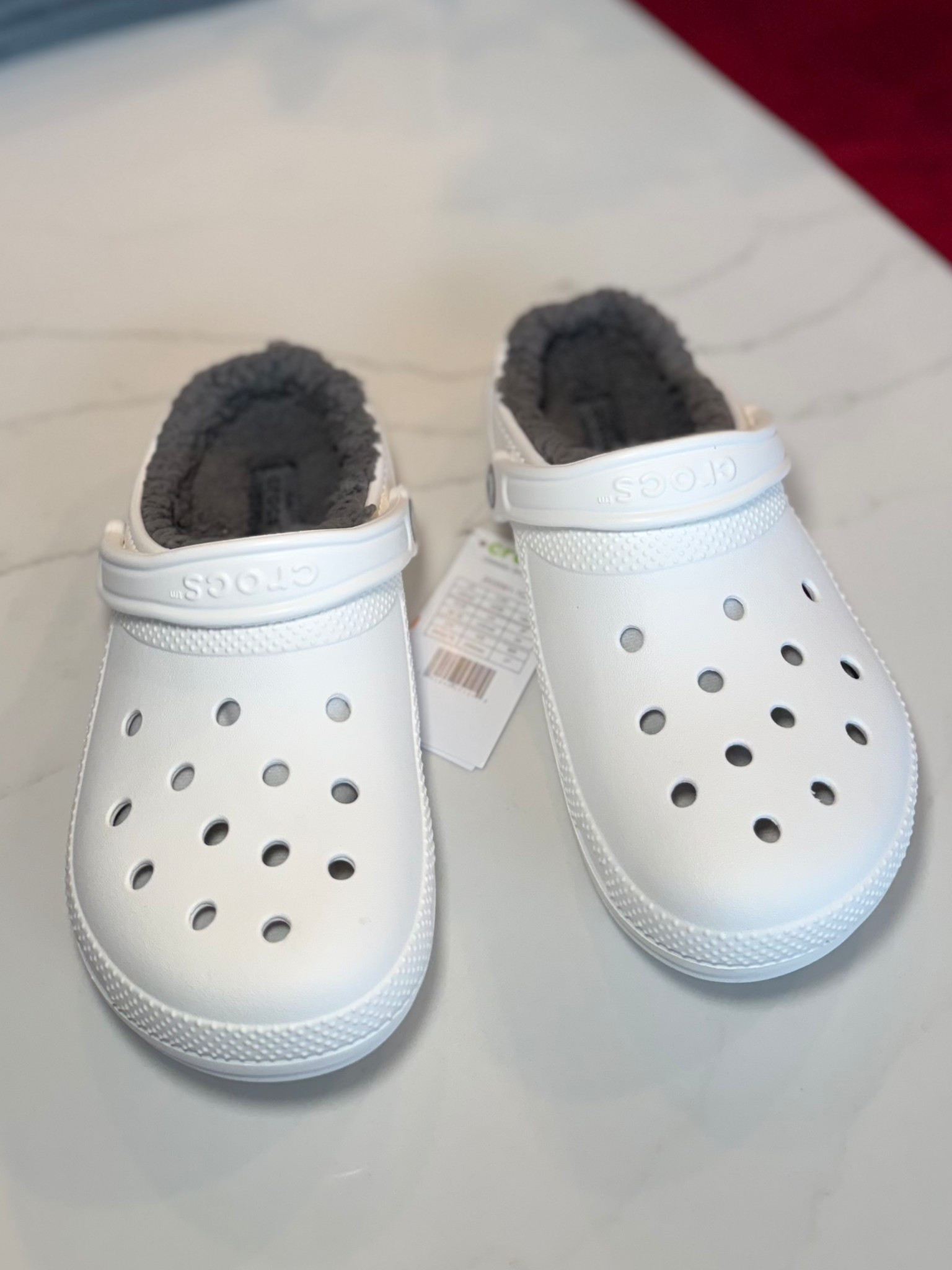 Obsessed with these crocs ✨

#LTKFindsUnder50 #LTKGiftGuide #LTKvlog