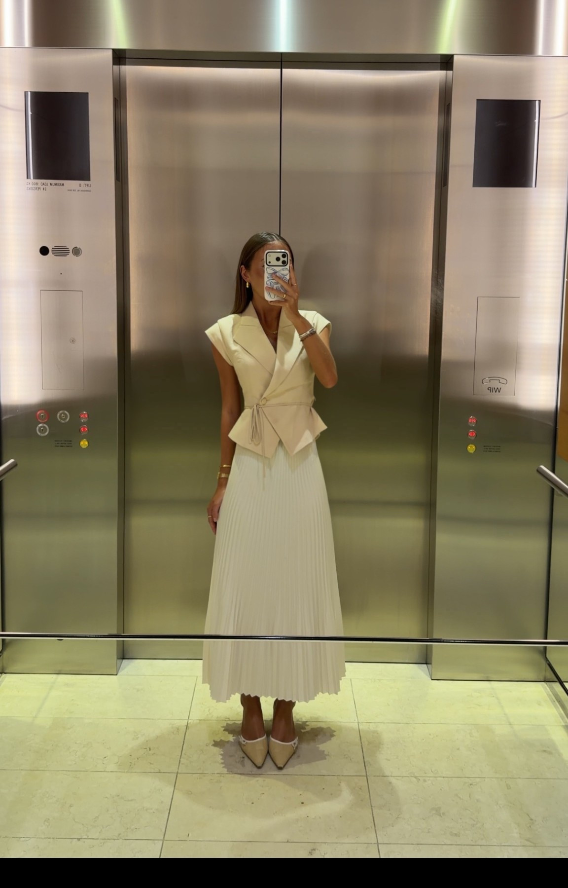 Office ootd 🤍 

#LTKstyletip #LTKworkwear #LTKaustralia