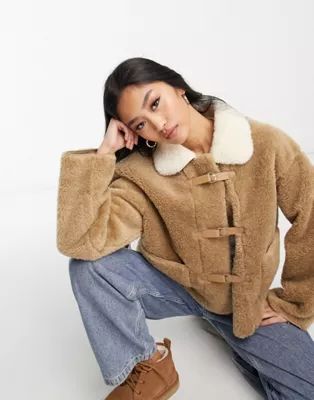 Urban Revivo faux fur cropped jacket with collar in camel | ASOS (Global)