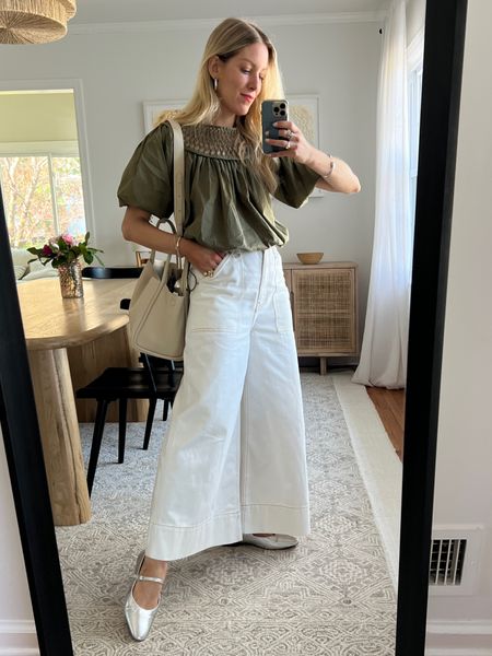 I could wear a version of this daily!

Top (last year but shared similar) and pants: Merlette (THENEWYORKSTYLIST FOR 15% off)

Shoes: 7 or 9

Bag: Songmont (Large)

Earrings: machete 

Bracelet: Monica Rich Kossan



#LTKitbag #LTKworkwear #LTKover40