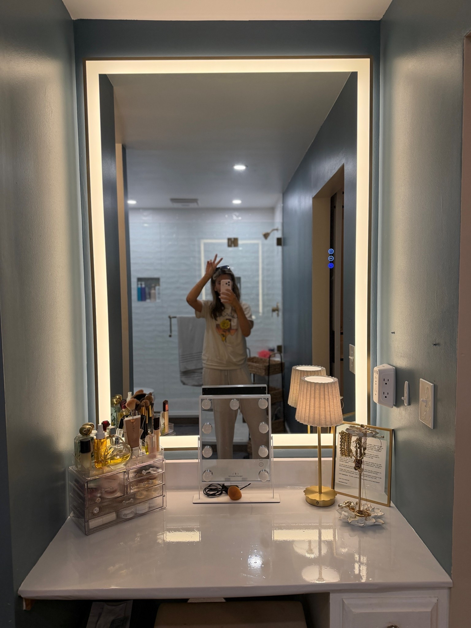 The perfect vanity mirror