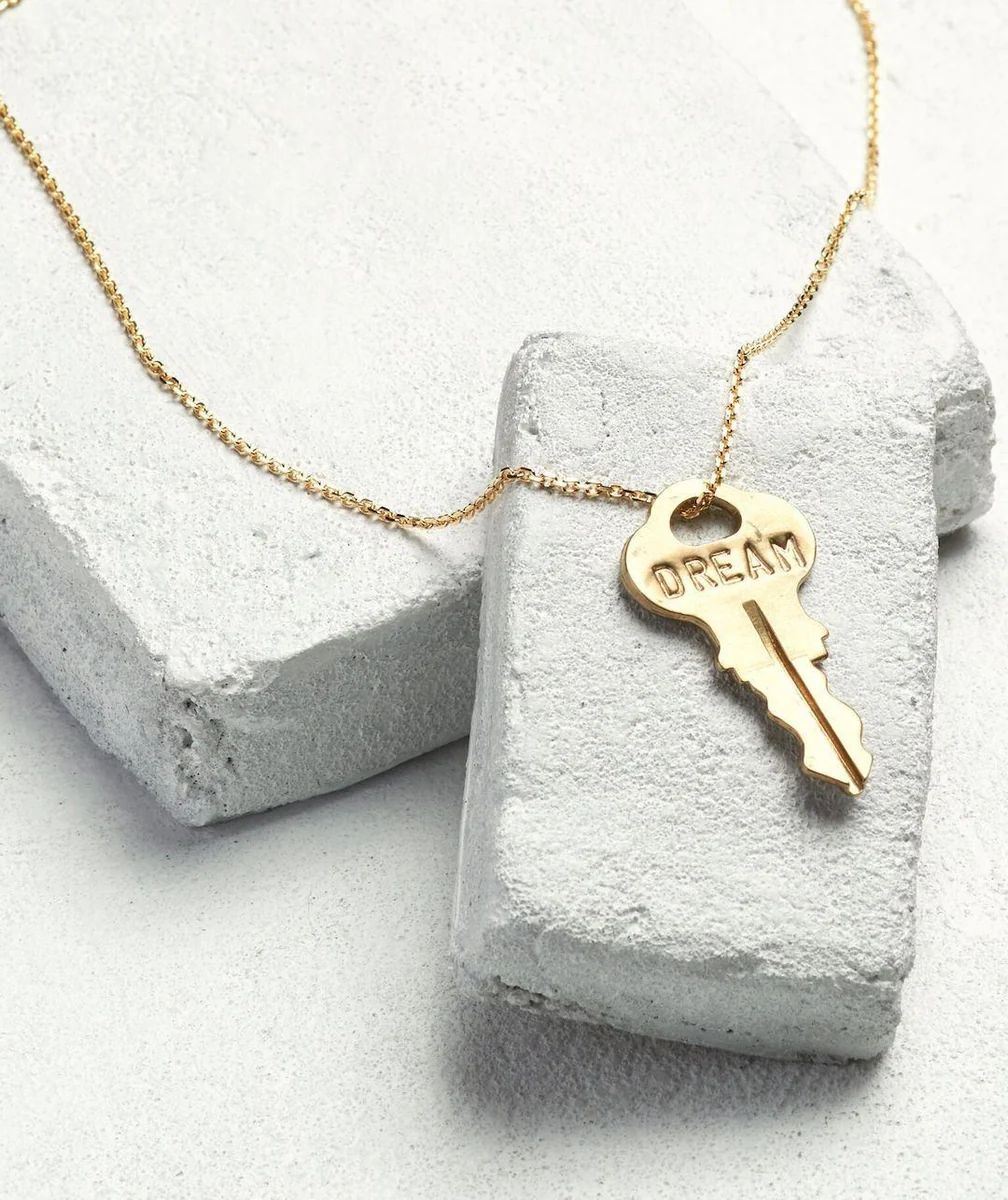 Dainty Key Necklace | The Giving keys