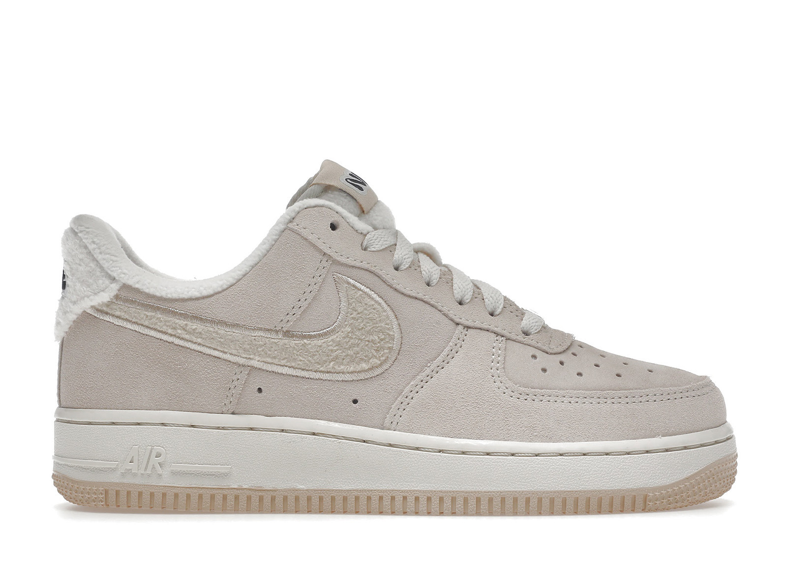 Nike Air Force 1 Low '07 SE Sanddrift Gum Fleece (Women's) Sneakers in Phantom/Black/White | StockX