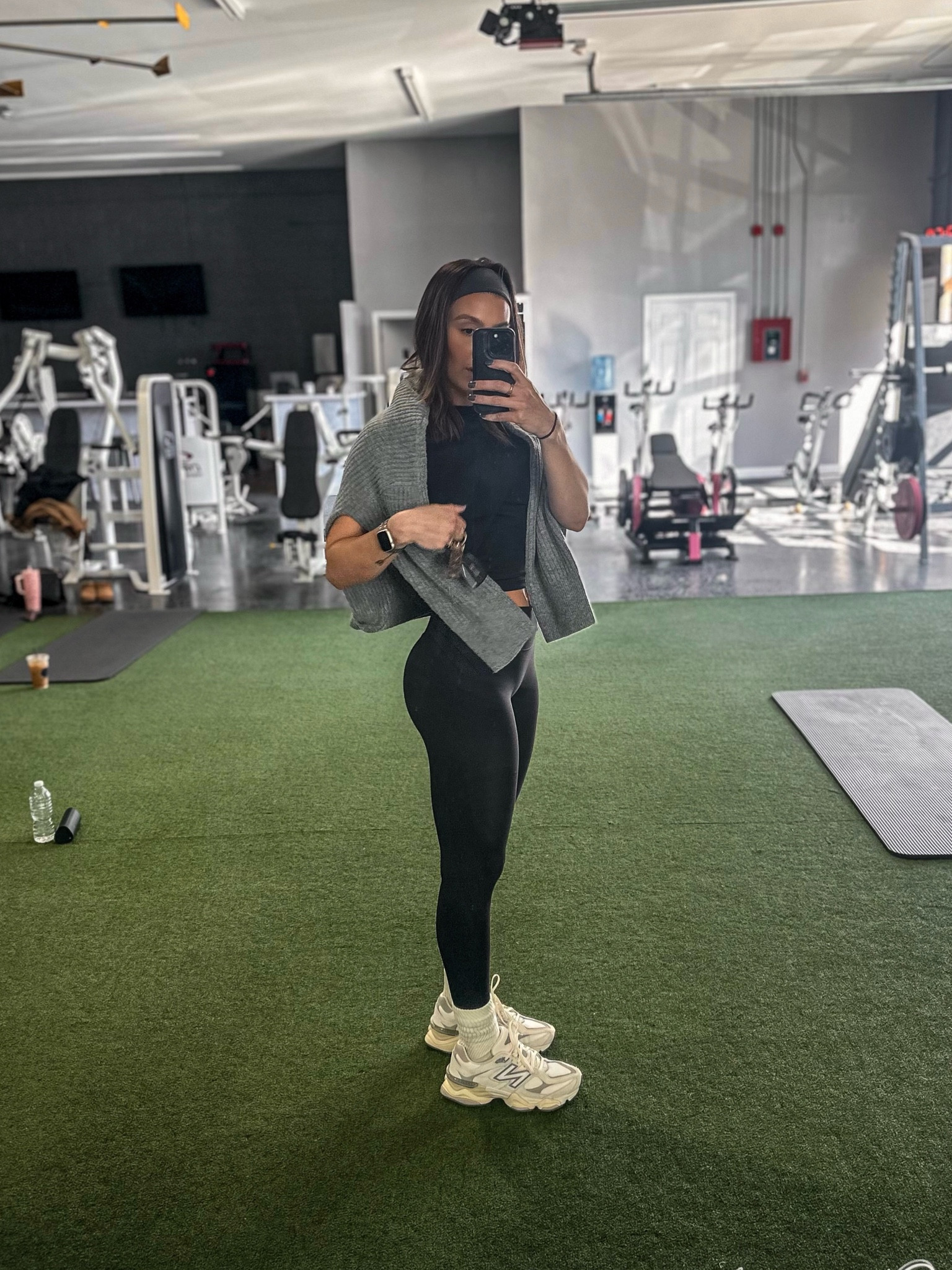 What I wore to Pilates 

•oner active leggings, H&M, Abercrombie sweater, Pilates socks, Amazon finds, new balance 9060, dad sneakers, fitness, workout, yoga 

#LTKFitness
