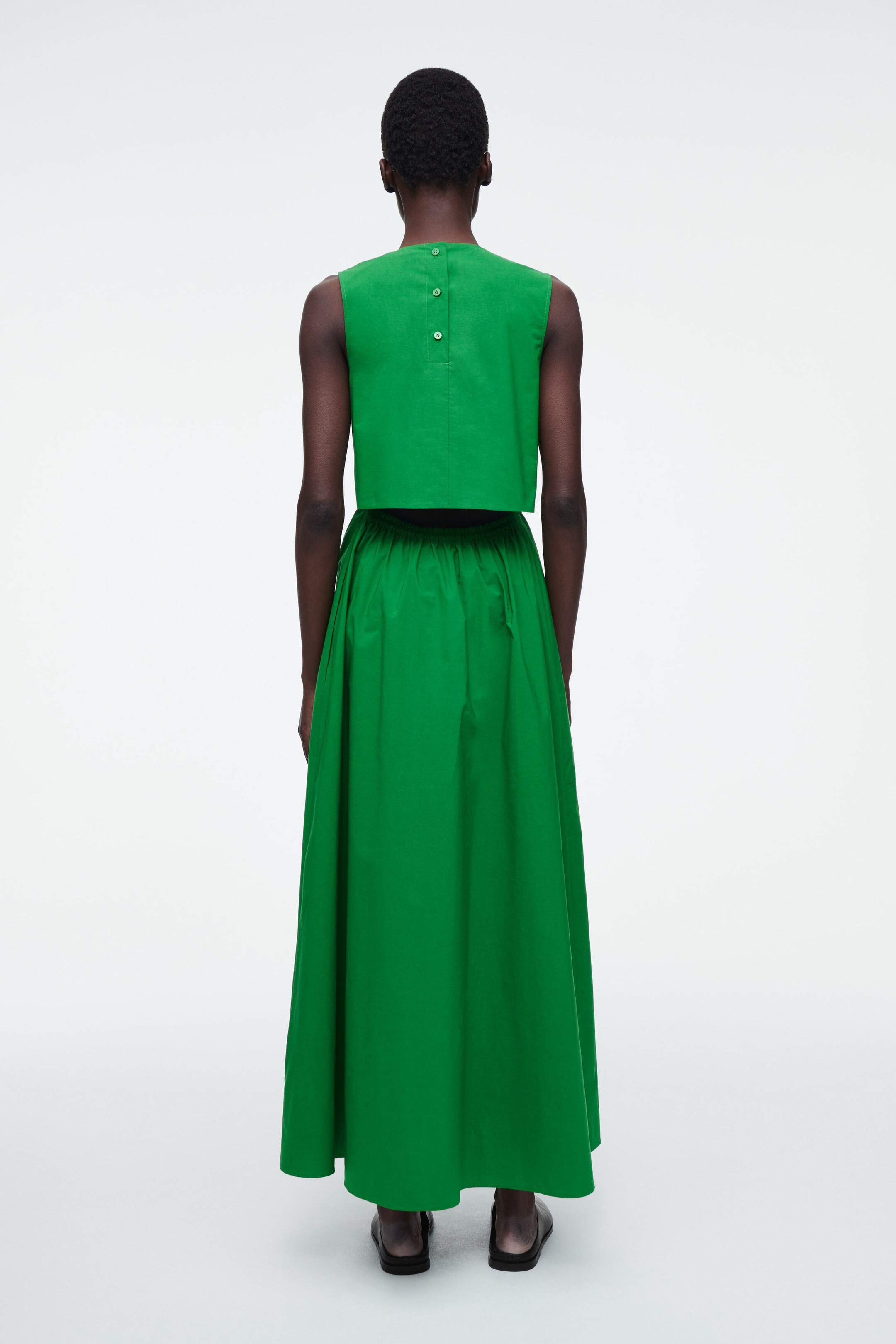 MIDIKLEID AUS BAUMWOLLE MIT RÜCKENAUSSCHNITT - GRÜN | COS (EU)