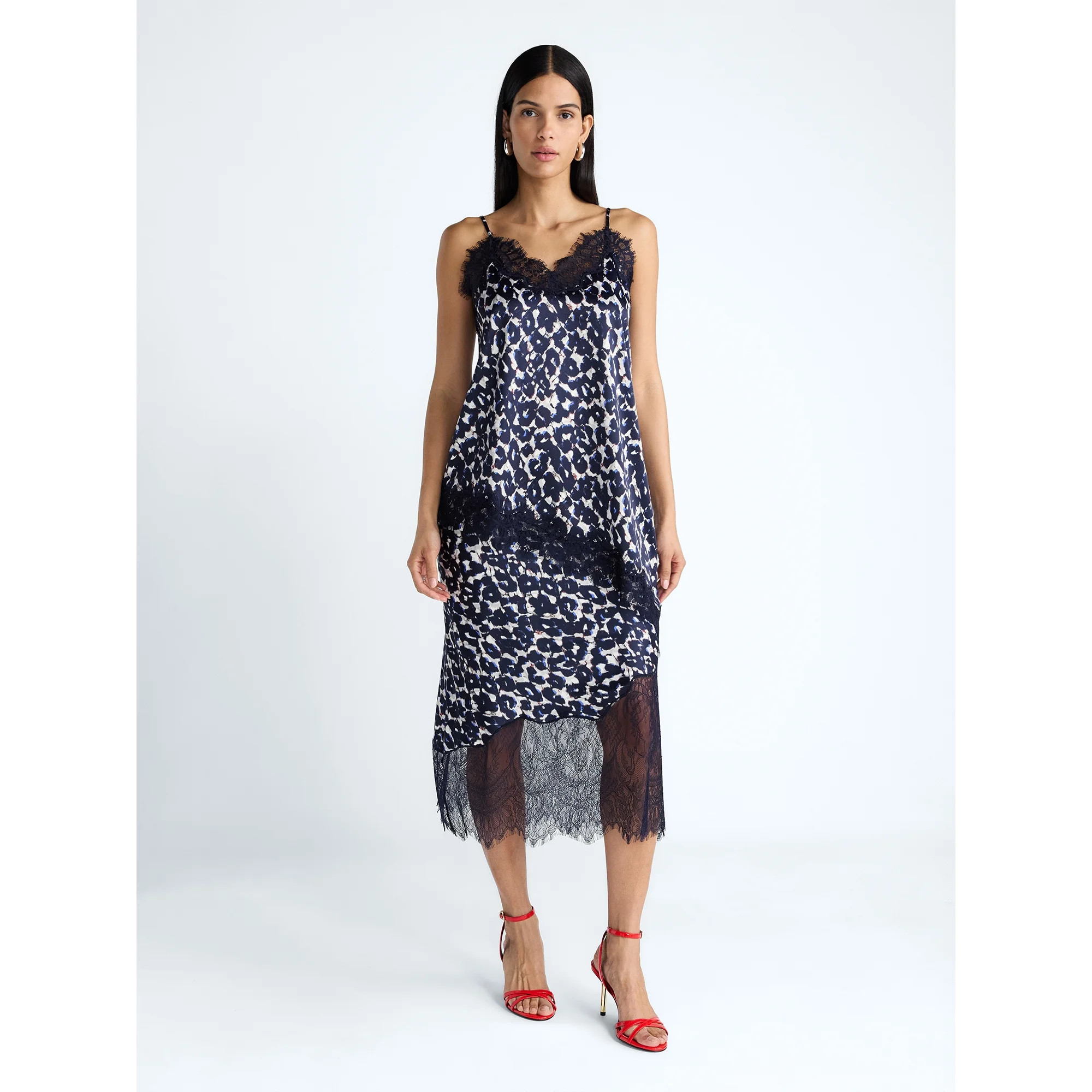 Devil Wears Prada Scoop Collection Women's and Women's Plus Maxi Lace Skirt, Sizes XS-4X | Walmart (US)