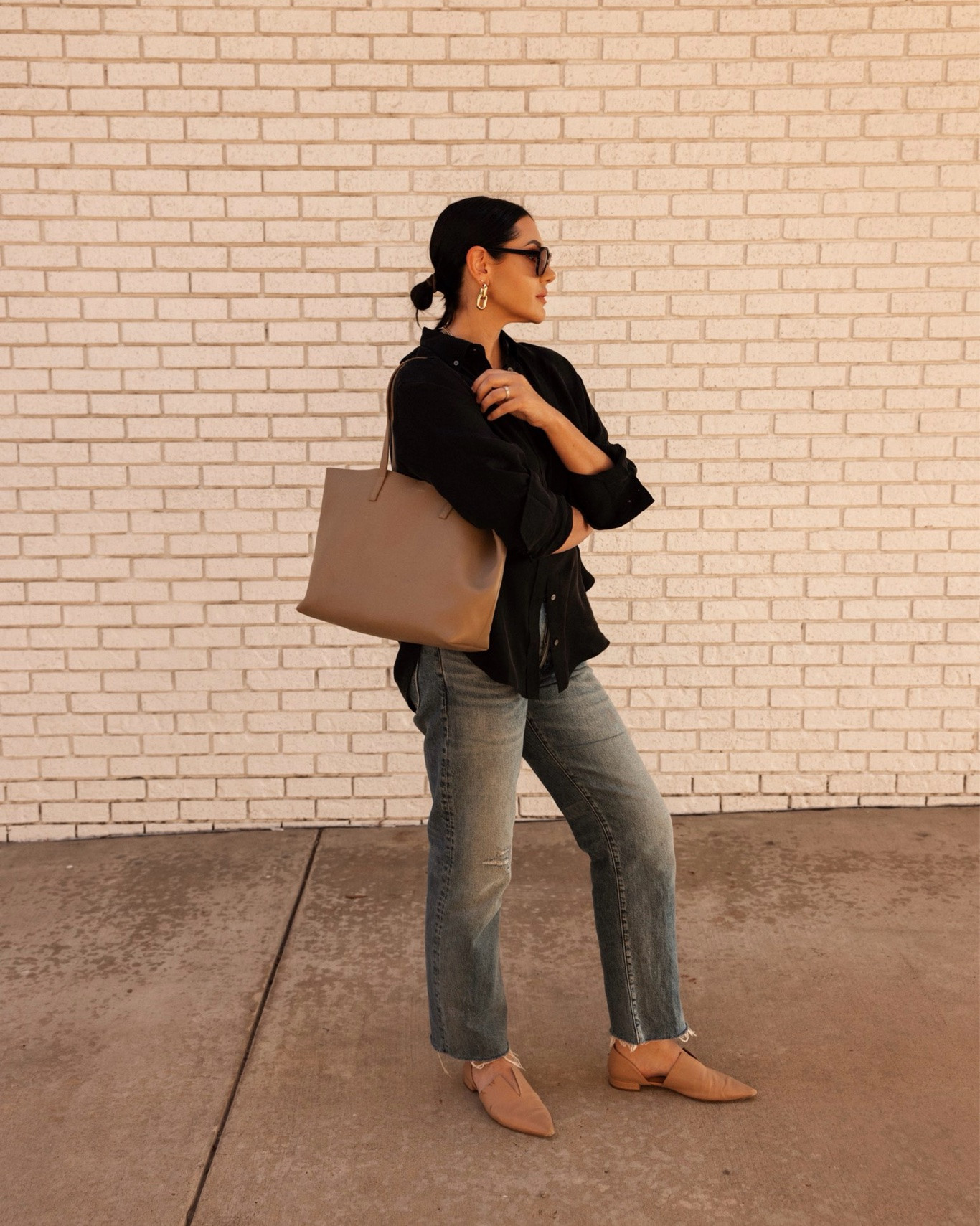 One of my new favorite tops is 30% off through today @jcrew. It runs very oversized — I’m in the medium. I’ve linked similar @madewell jeans too, I’m in the 30. 

Wearing my @Artizan Joyeria earrings and necklace too!