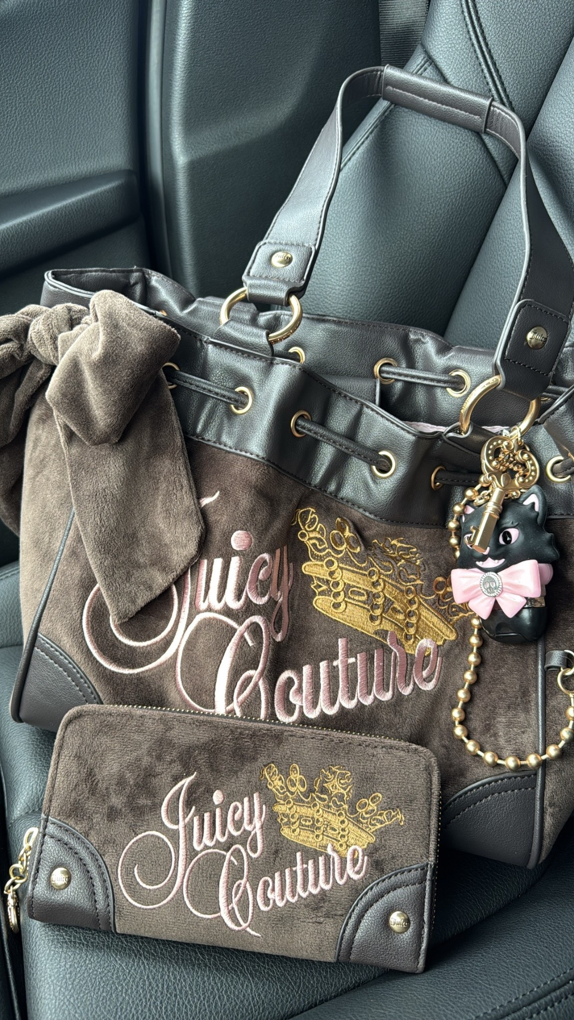 Juicy couture day dreamer fall bag! 

#LTKSeasonal #LTKItBag